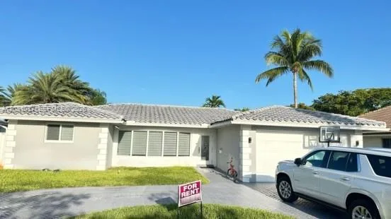 3750 N 54th Ave, Hollywood, FL 33021
