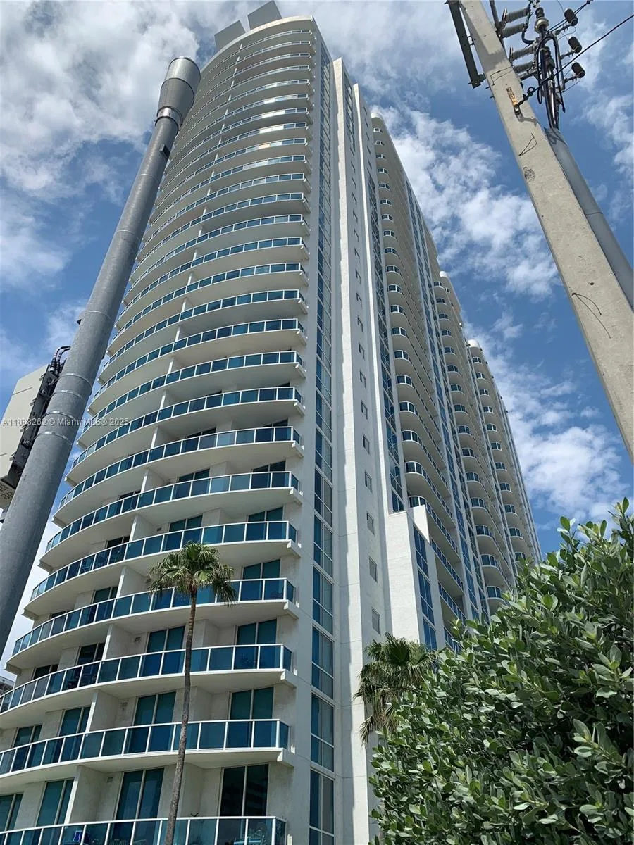 1945 S Ocean Dr # 1605, Hallandale Beach, FL 33009