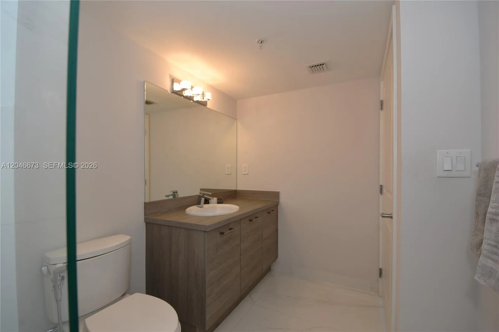 400 Sunny Isles Blvd # 521, Sunny Isles Beach, FL 33160 photo 12