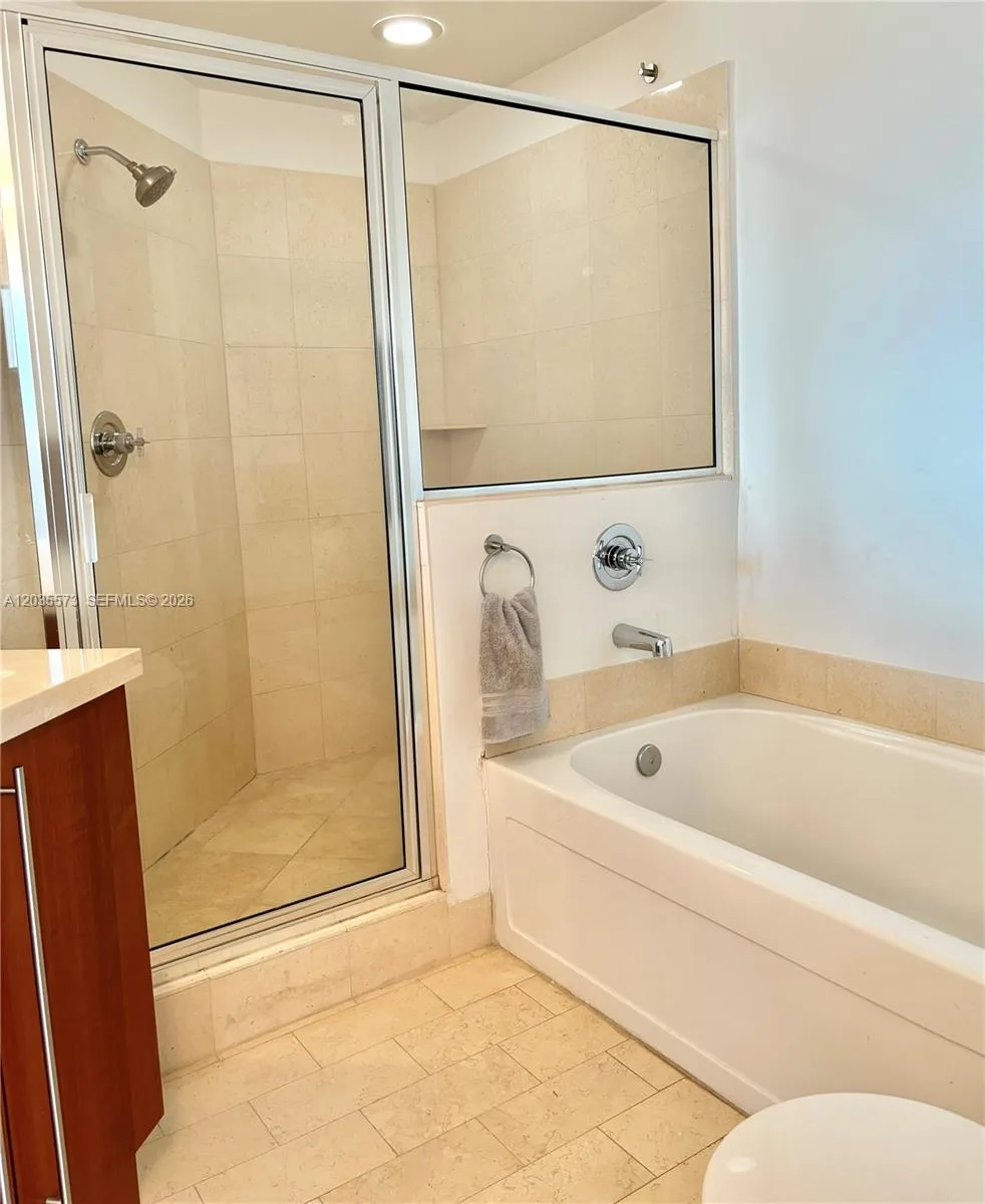 79 SW 12th St # 4012-S, Miami, FL 33130 photo 10