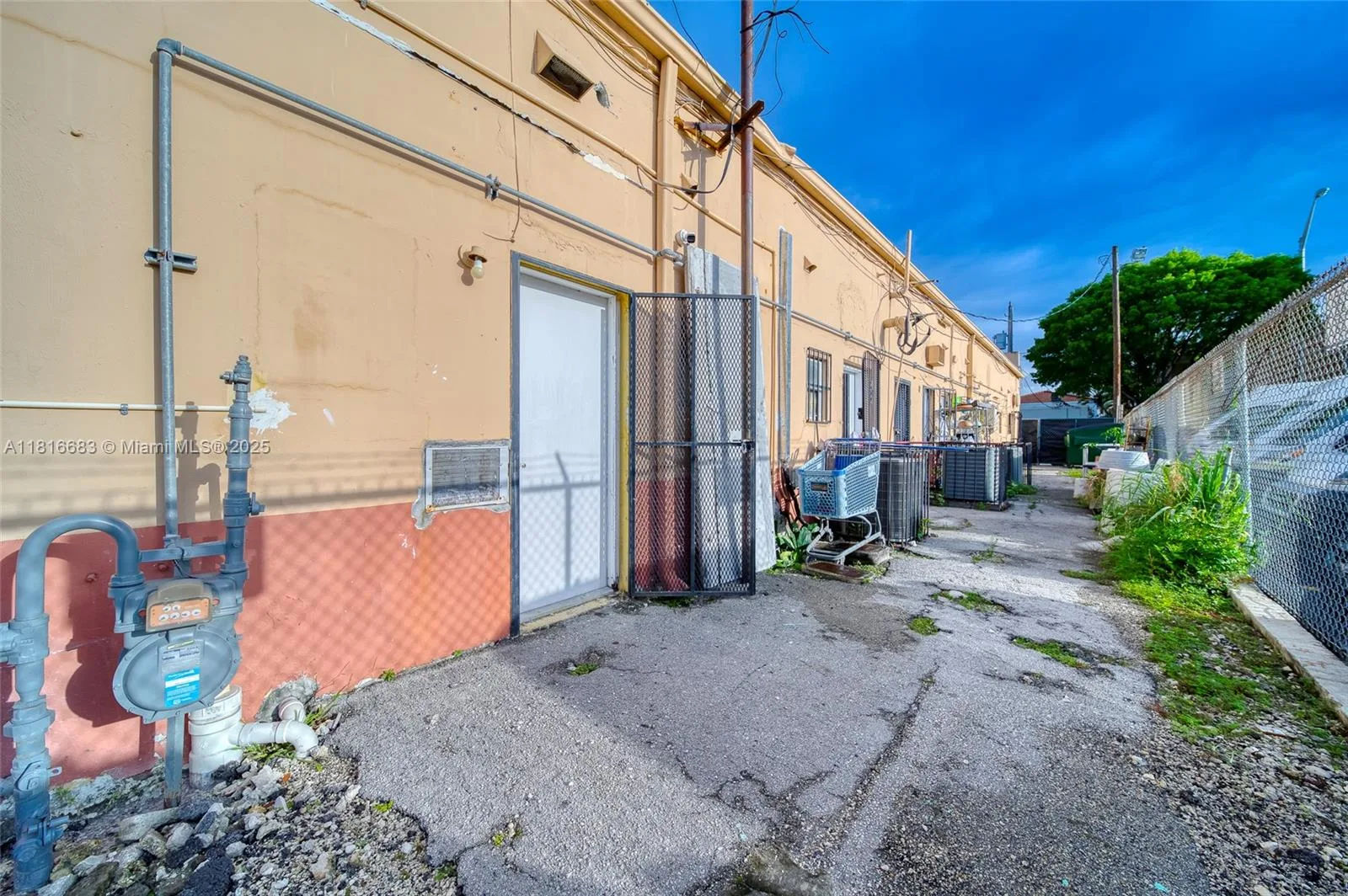 363 E 1st Ave, Miami, FL 33010 photo 11