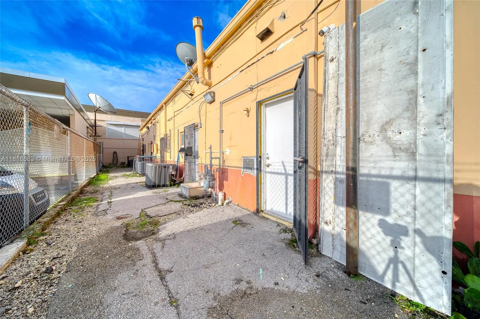 363 E 1st Ave, Miami, FL 33010 photo 12