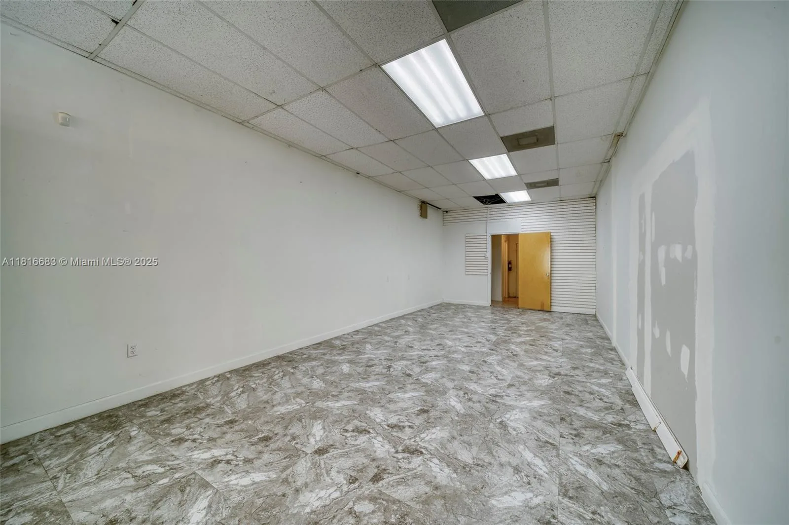 363 E 1st Ave, Miami, FL 33010 photo 6