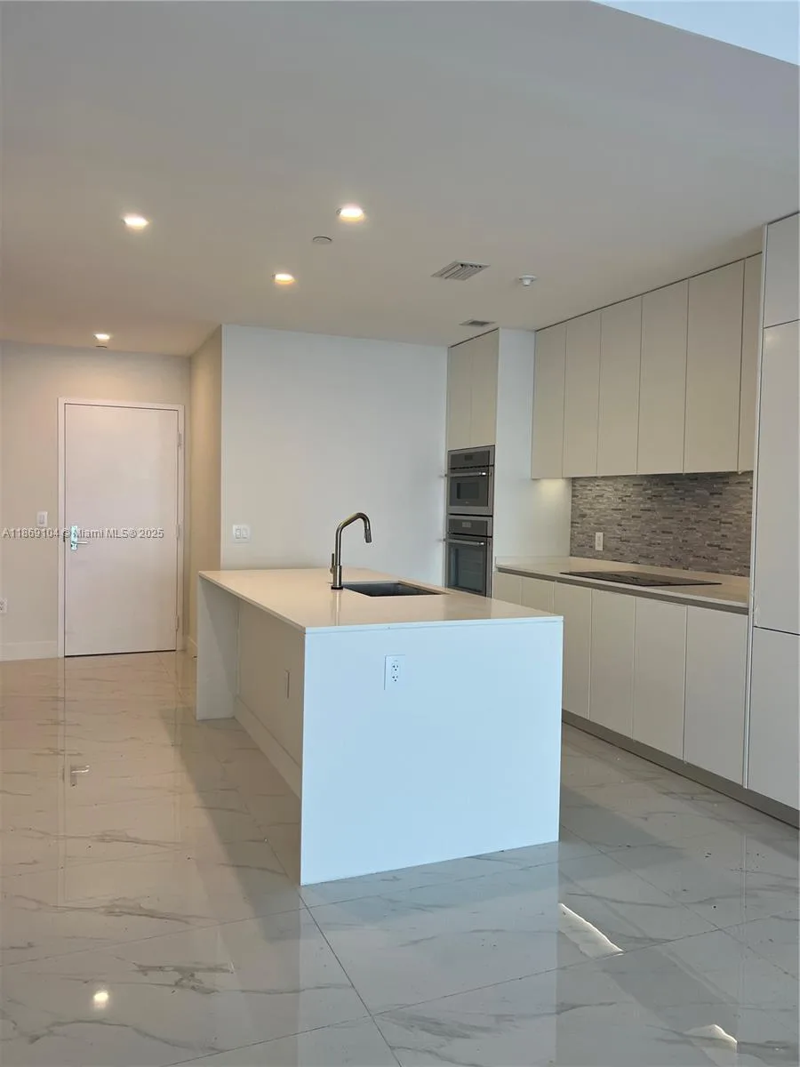700 NE 24th # 2902, Miami, FL 33137 photo 13