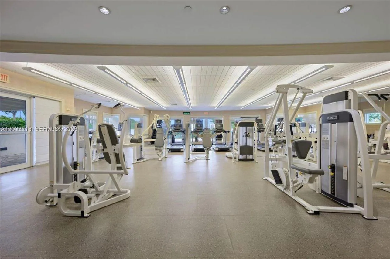 20000 E Country Club Dr # 906, Aventura, FL 33180 photo 6