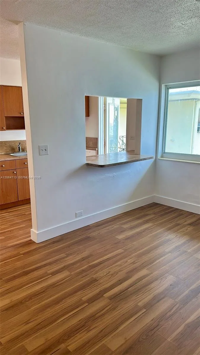 70 NW 77th St # 25, Miami, FL 33150 — zdjęcie 4