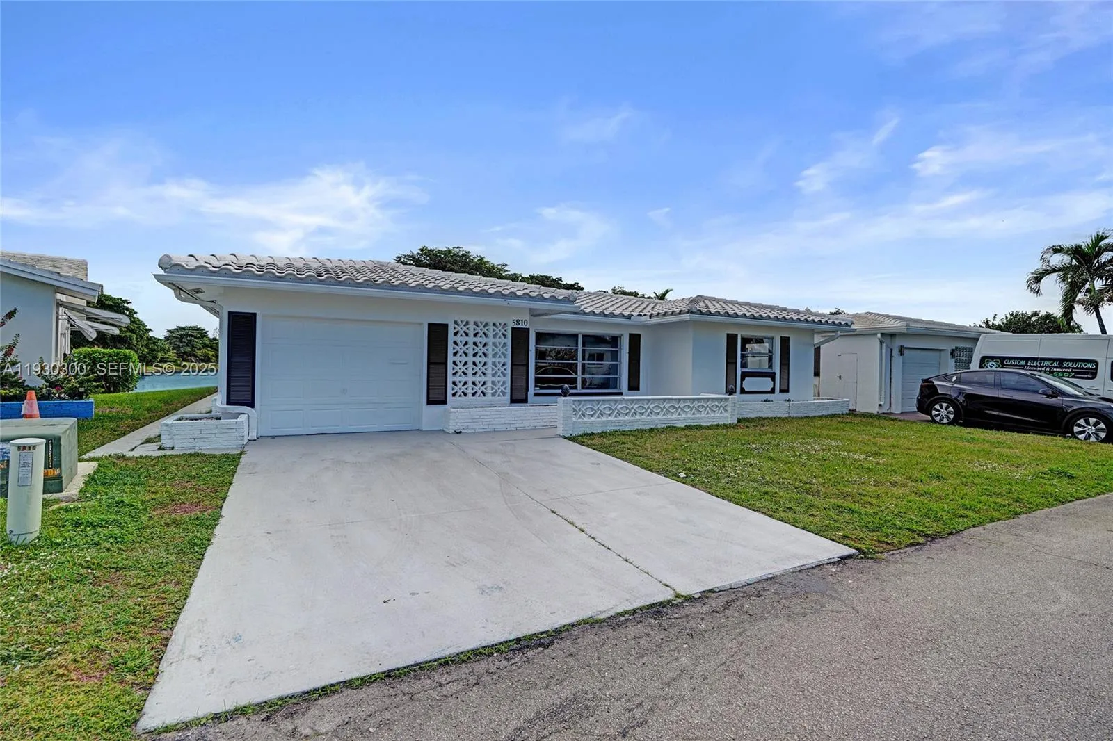 5810 NW 81st Ave, Tamarac, FL 33321 photo 3