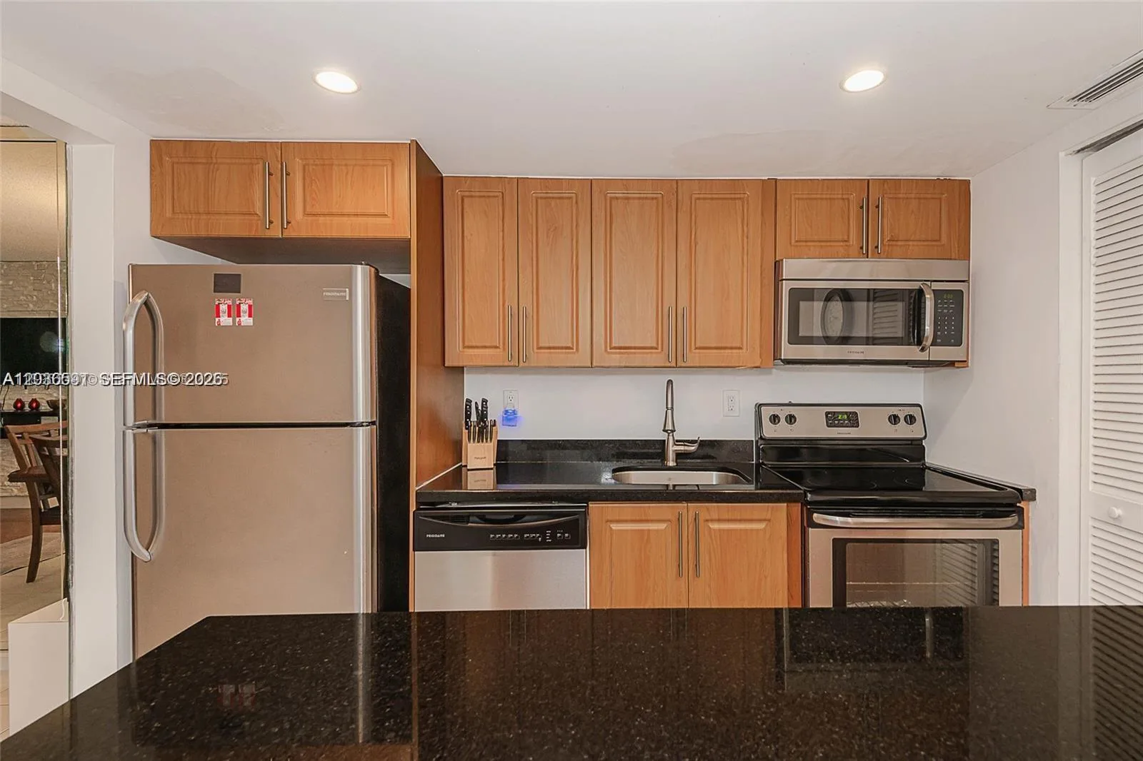 201 178th Dr # 426, Sunny Isles Beach, FL 33160 photo 9