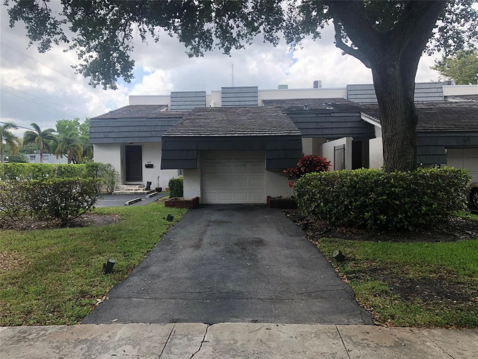 455 NW 68th Avenue # 702, Plantation, FL 33317