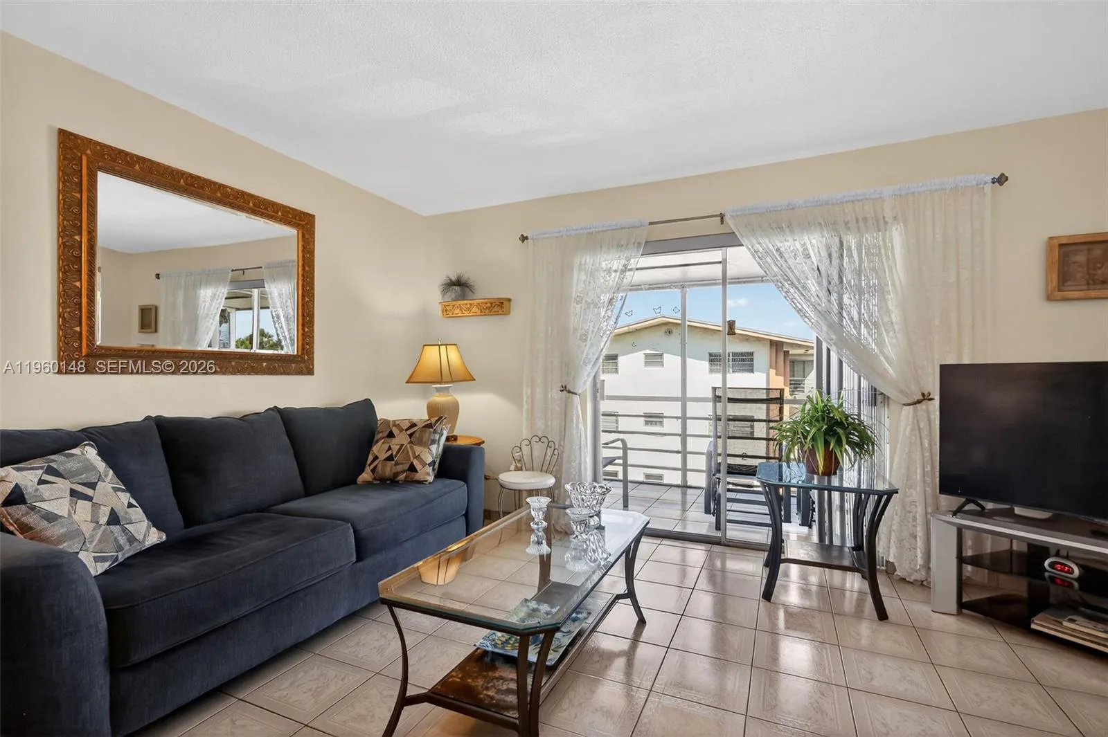 16900 NE 14th Ave # 302, Miami, FL 33162 photo 3