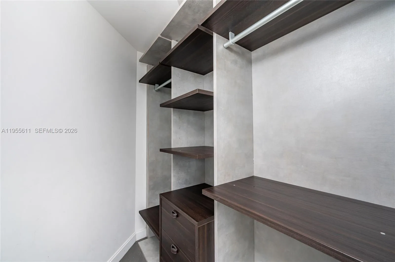 45 SW 9th St # 3401, Miami, FL 33130 photo 12