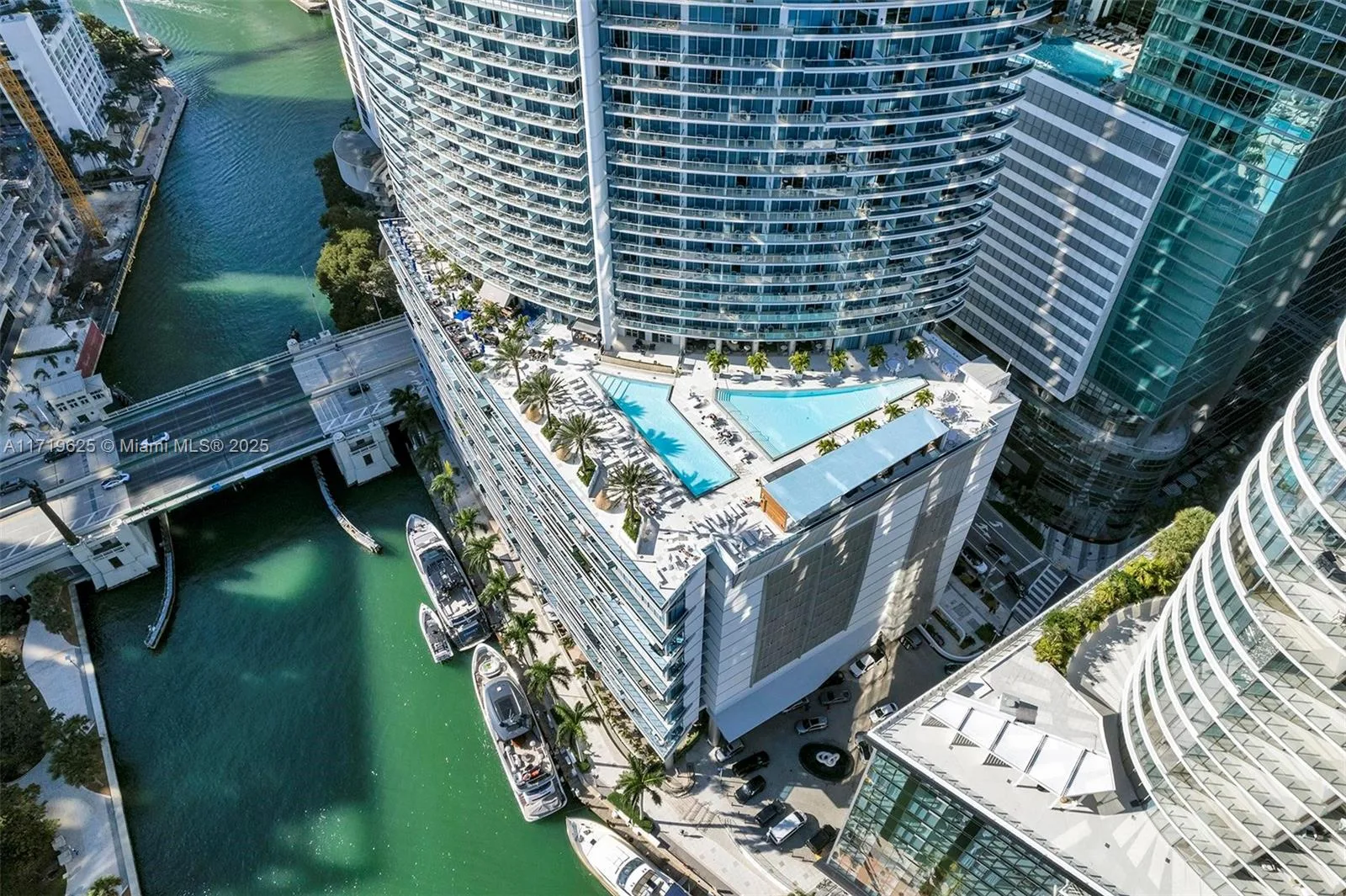 200 Biscayne Boulevard Way # 5001, Miami, FL 33131 photo 3