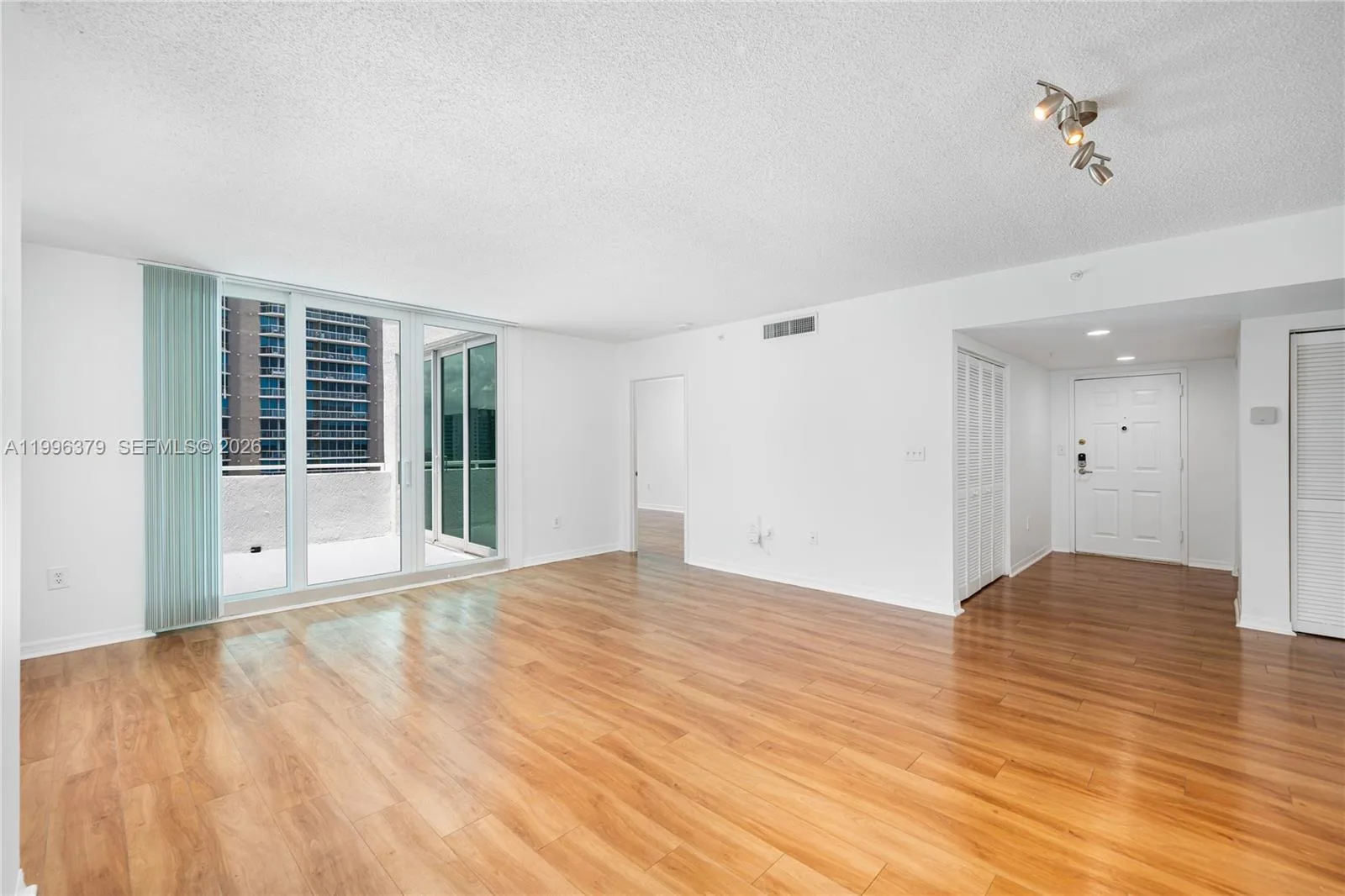 1111 Brickell Bay Dr # 211, Miami, FL 33131 photo 4