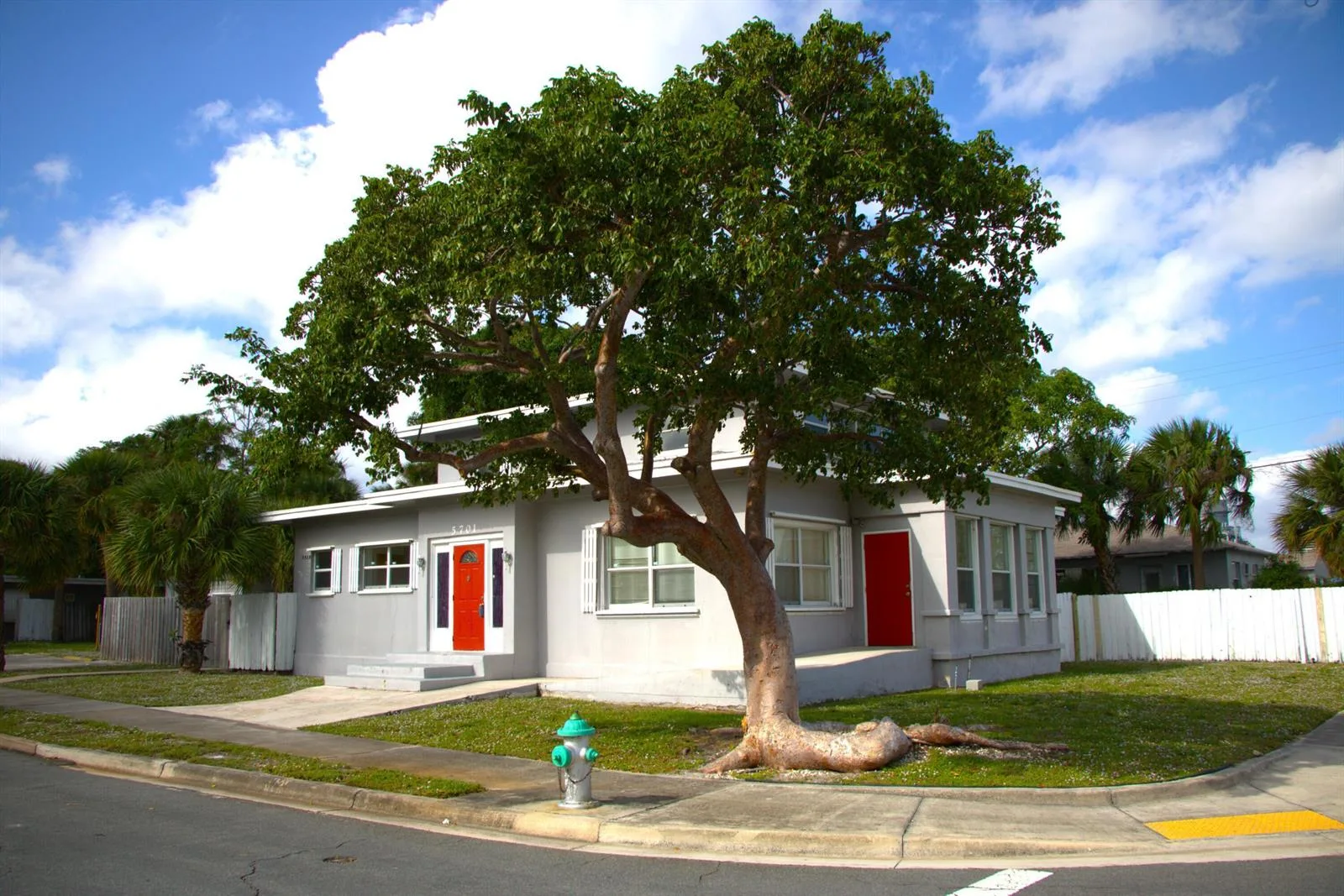 5701 N Flagler Drive, West Palm Beach, FL 33407 photo 3