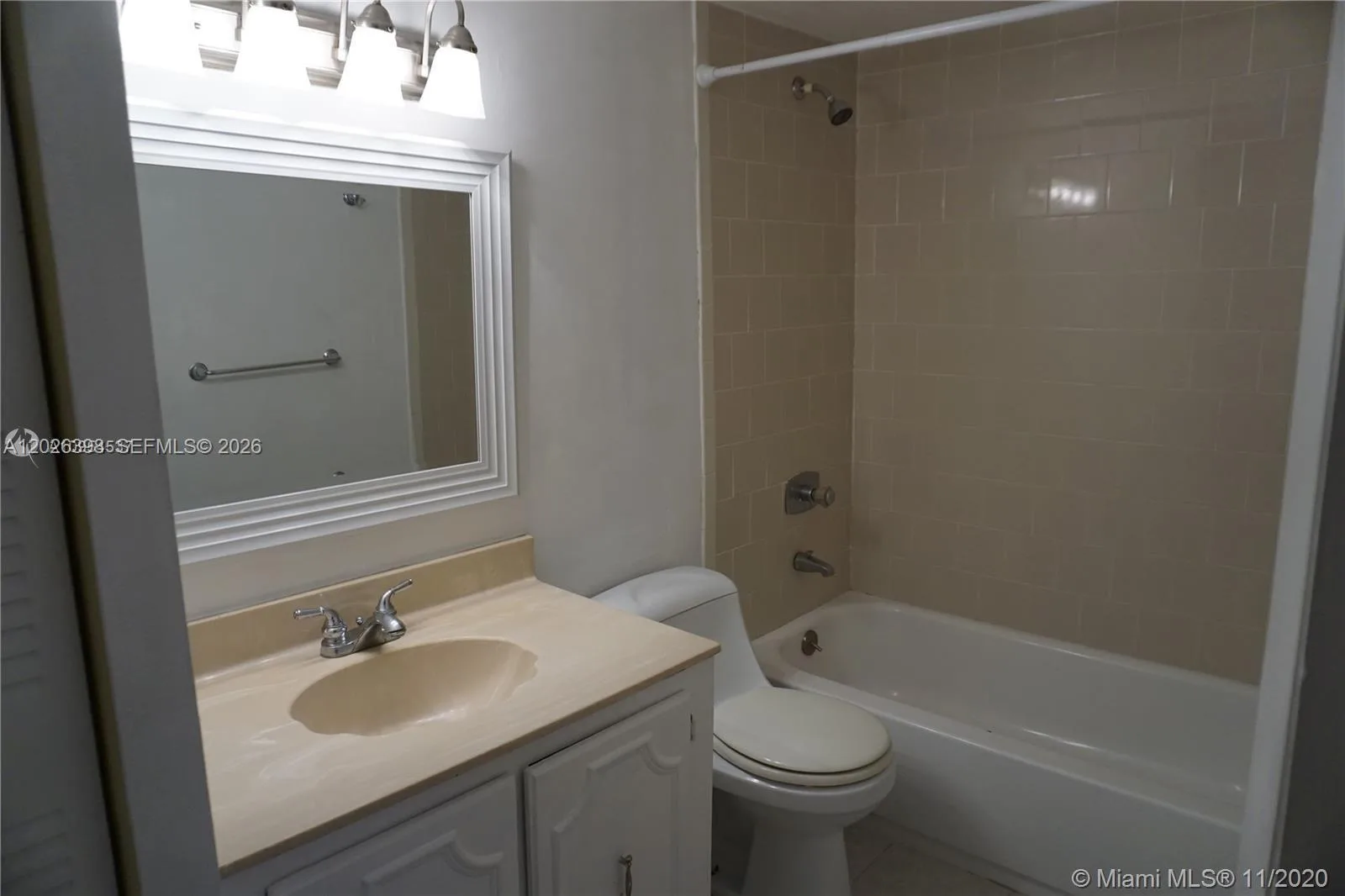 8950 NE 8th Ave # 405, Miami, FL 33138 photo 8