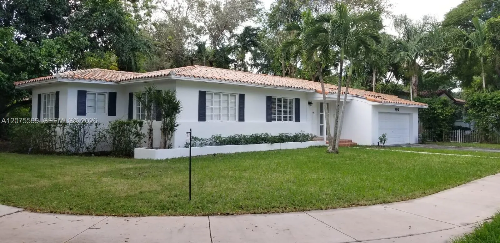 702 Tibidabo Ave, Coral Gables, FL 33143