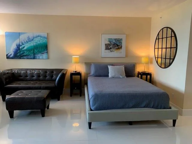 100 Lincoln Rd # 819, Miami Beach, FL 33139 photo 2