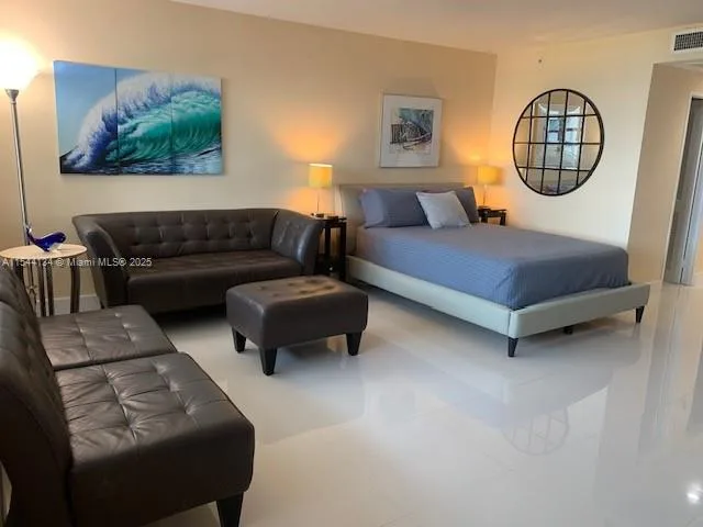 100 Lincoln Rd # 819, Miami Beach, FL 33139 photo 3