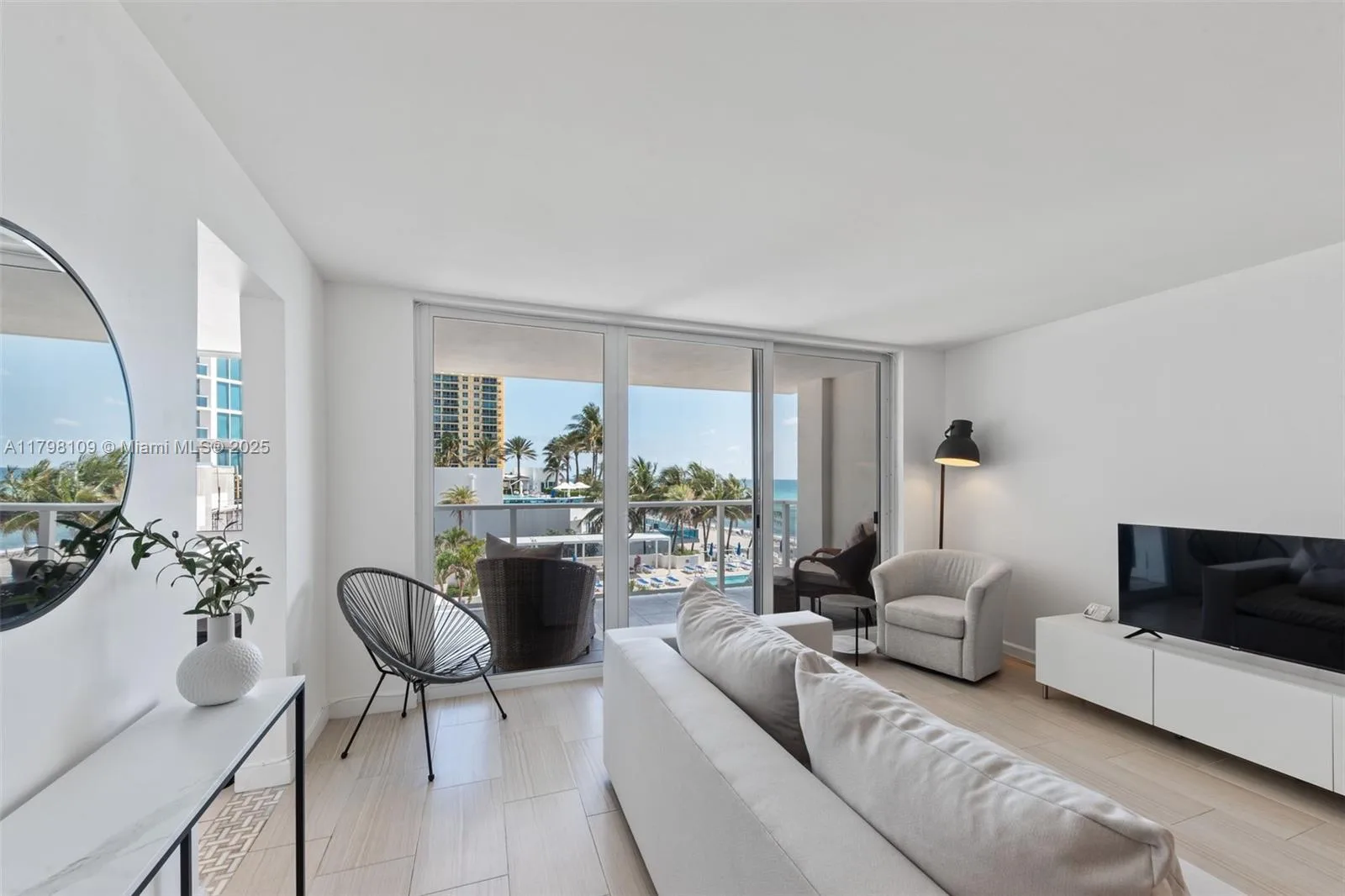 2751 S Ocean Dr # 403S, Hollywood, FL 33019 photo 9