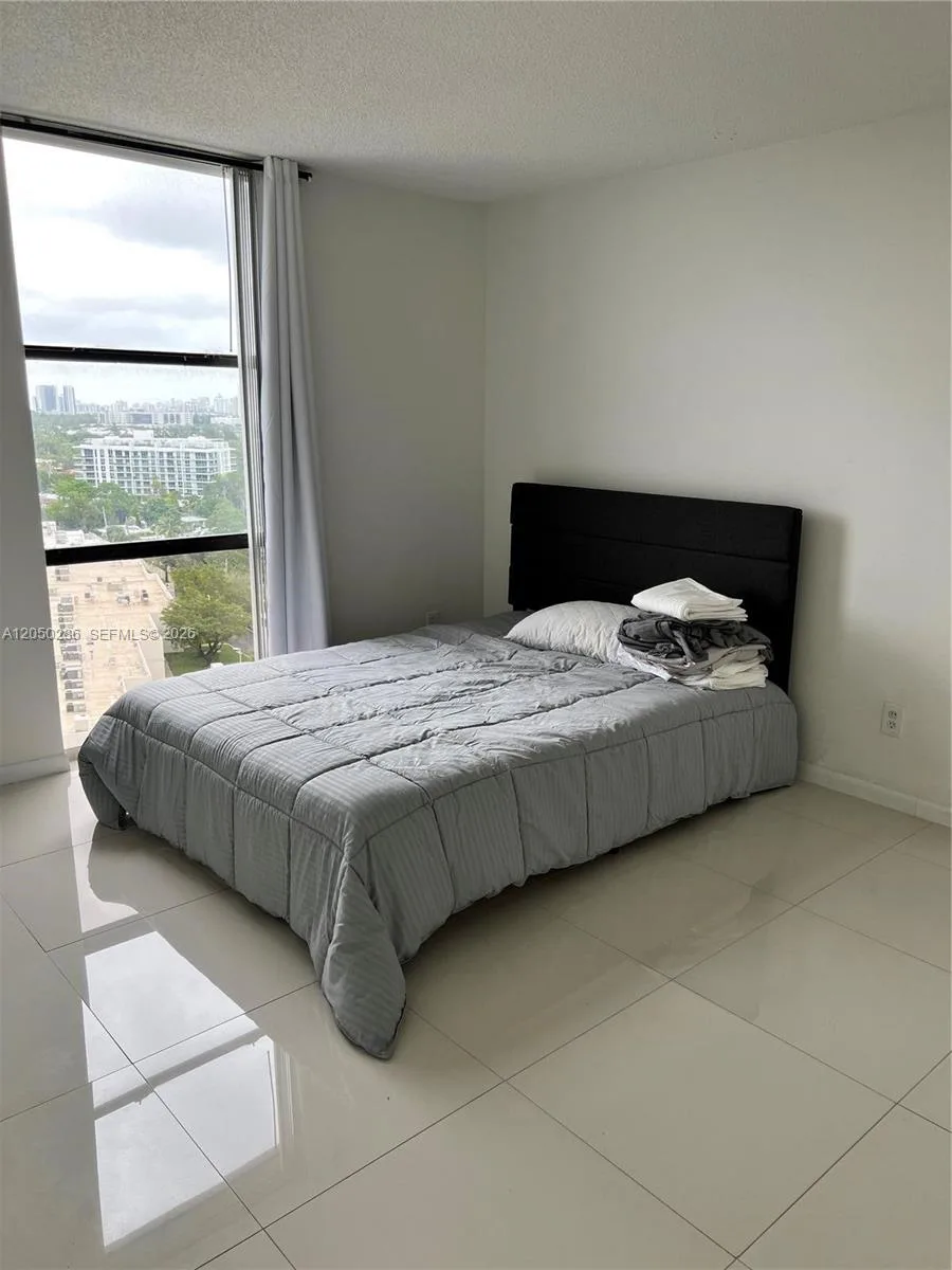 13499 Biscayne Blvd # 1407, North Miami, FL 33181 photo 5