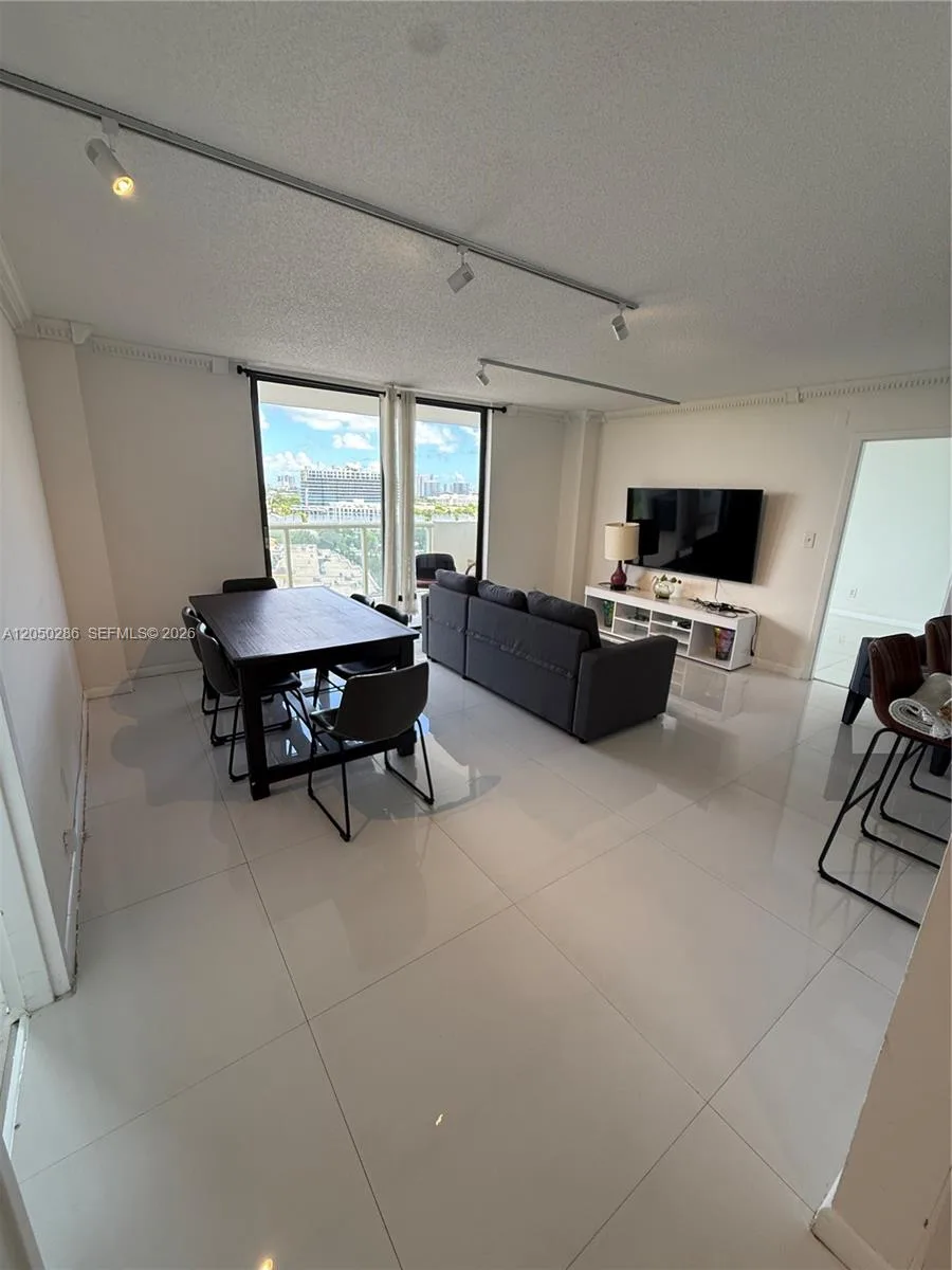 13499 Biscayne Blvd # 1407, North Miami, FL 33181 photo 9