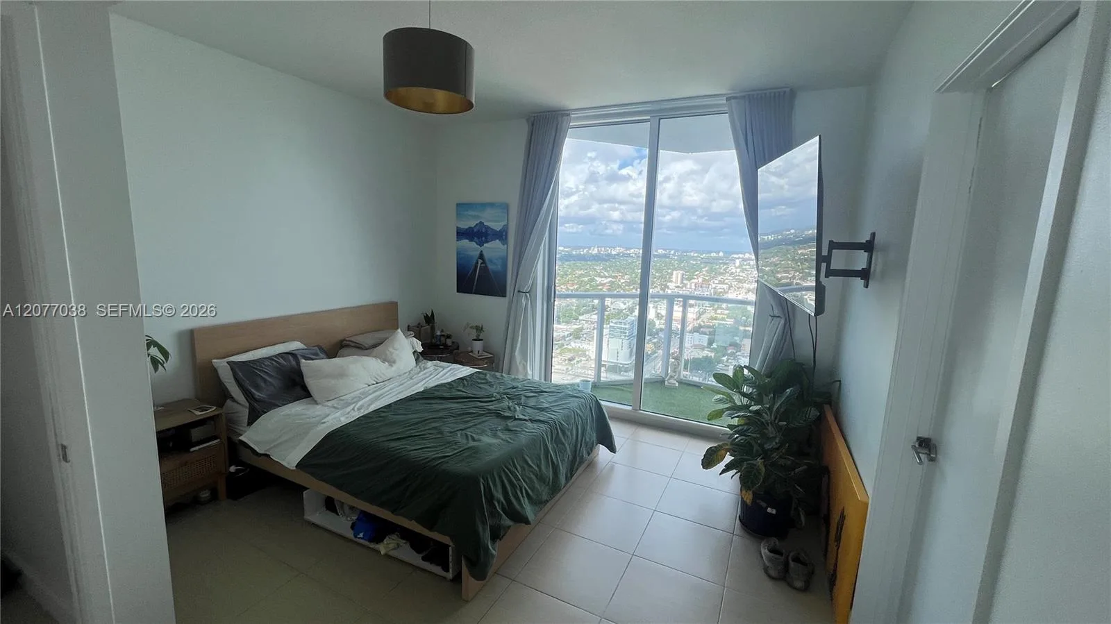 185 SW 7th St # 3702, Miami, FL 33130 photo 7