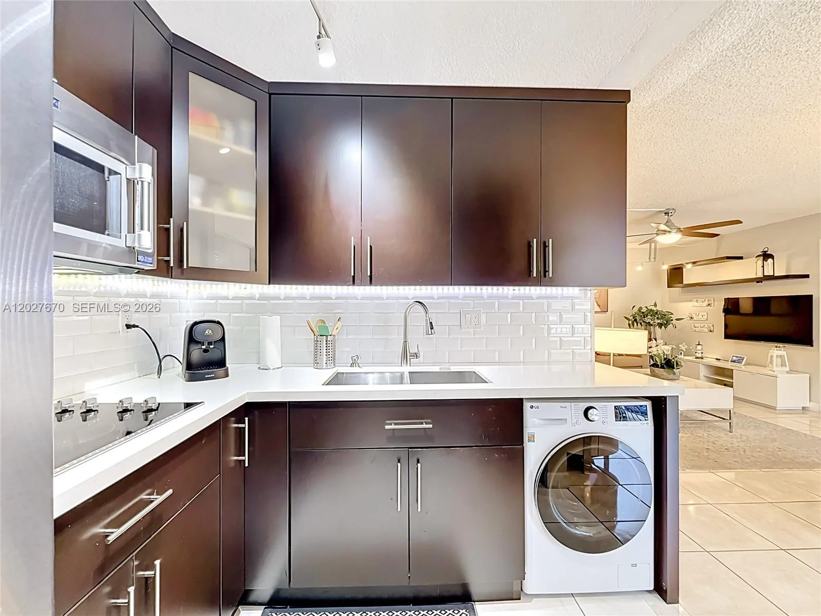 9350 Fontainebleau Blvd # 101, Miami, FL 33172