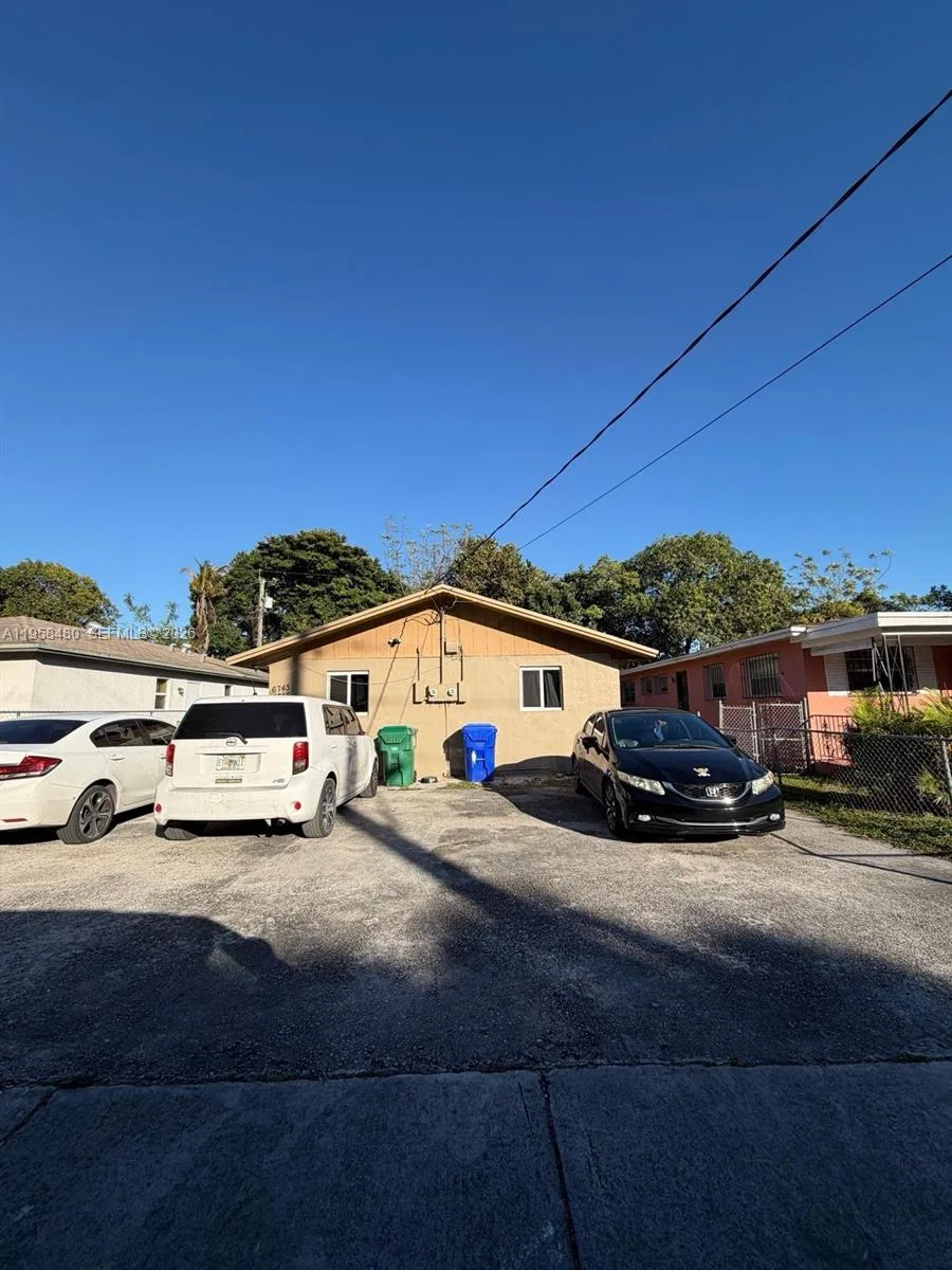 6745 NW 4th Ct, Miami, FL 33150 photo 2