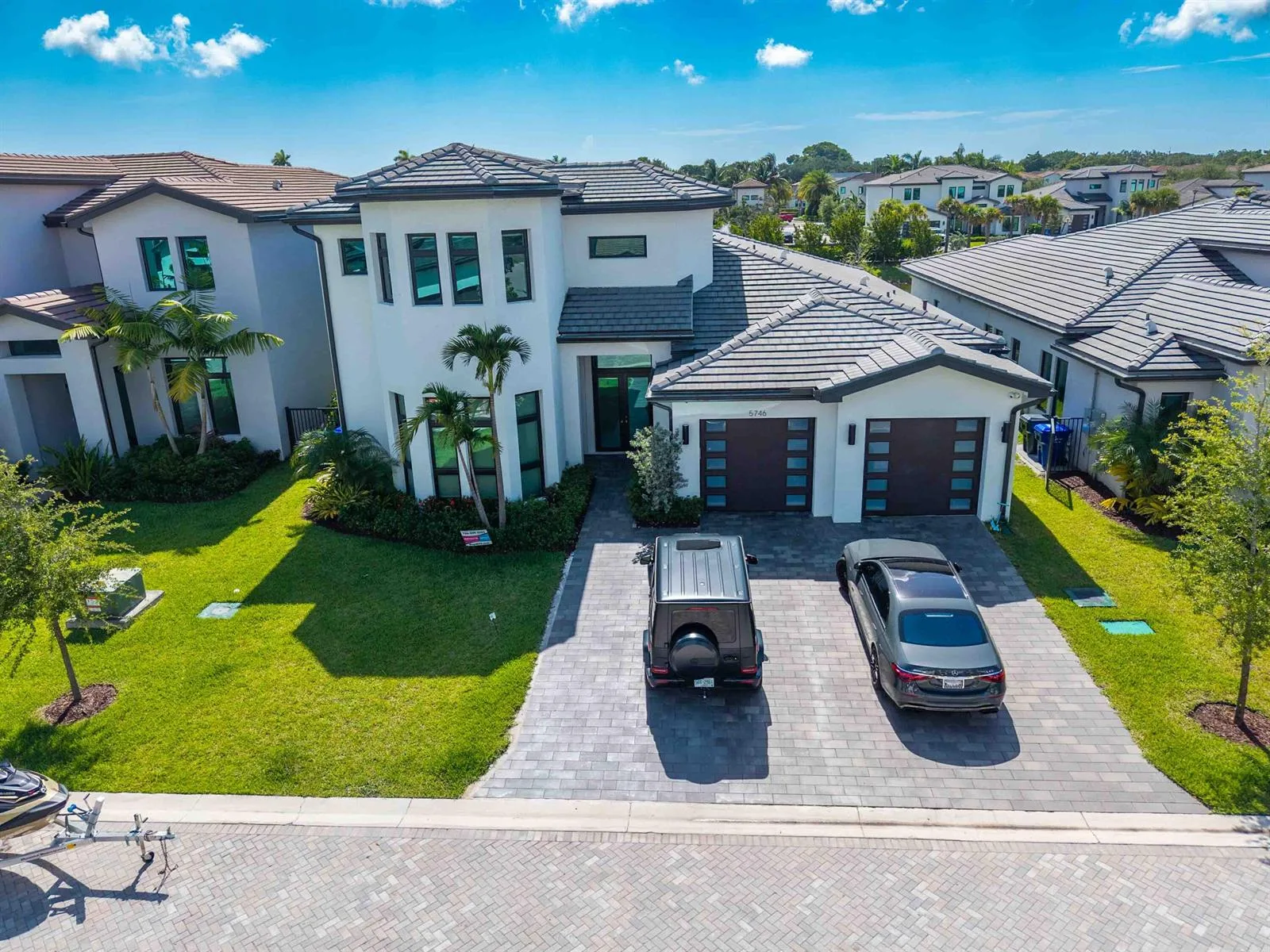 5746 Ashwood Circle W, Hollywood, FL 33312