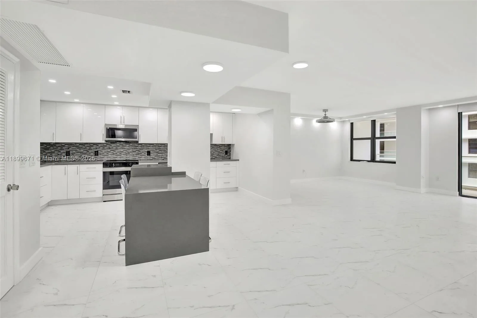9801 Collins Ave # 15X, Bal Harbour, FL 33154 photo 7