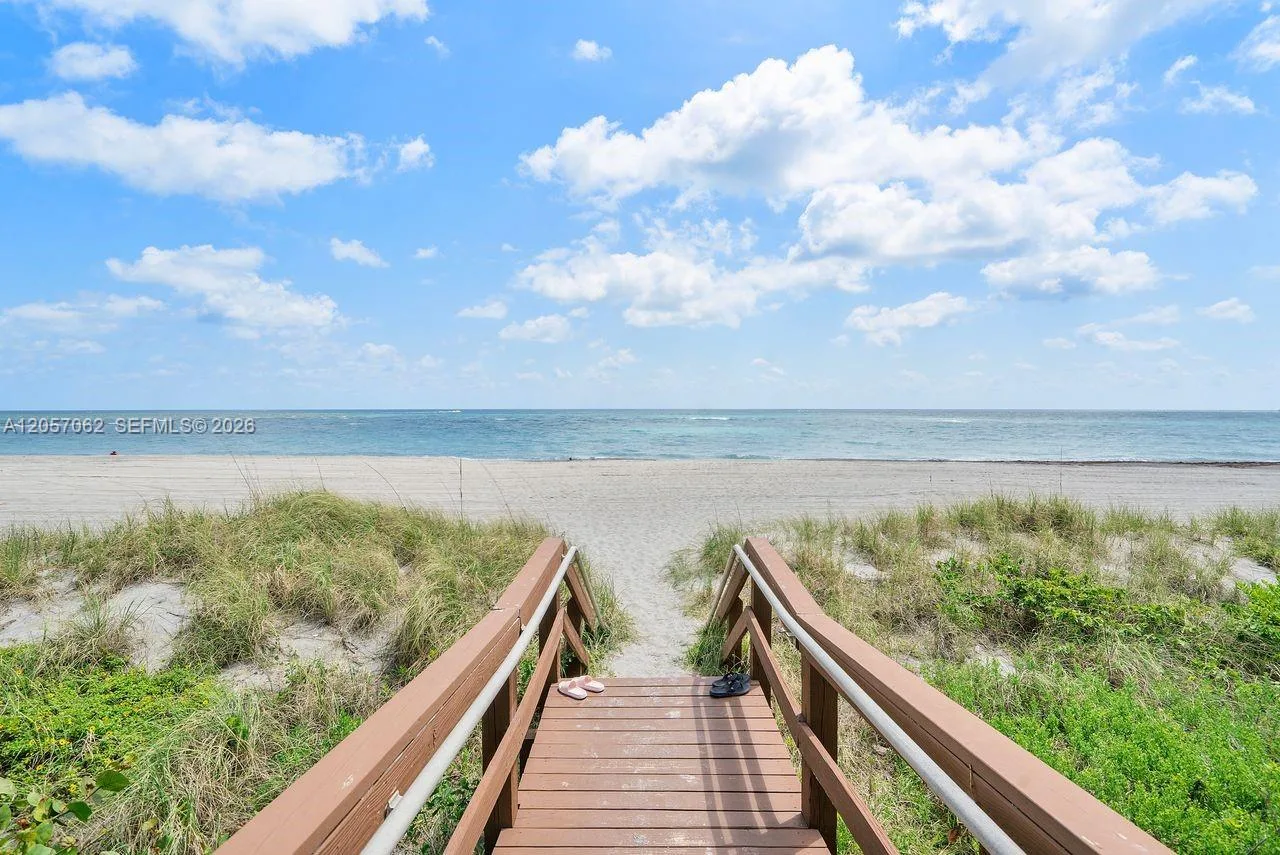 400 Ocean Trail Way # 302, Jupiter, FL 33477