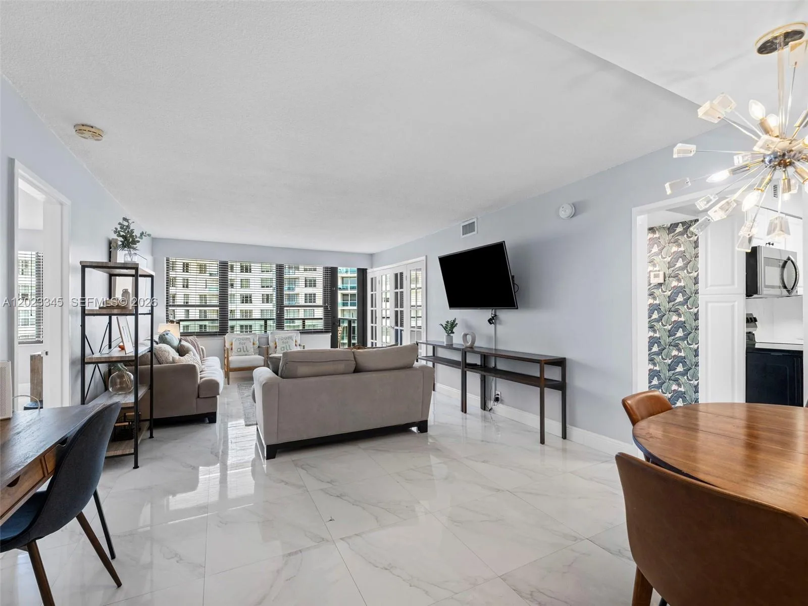 5225 Collins Ave # 1509, Miami Beach, FL 33140