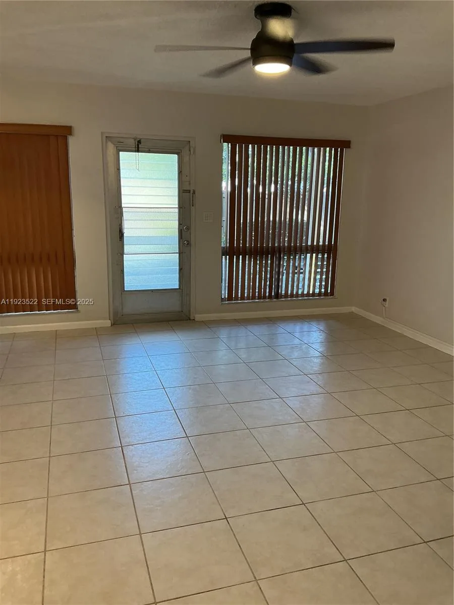 2716 NE 30th Pl # 103C, Fort Lauderdale, FL 33306 photo 3