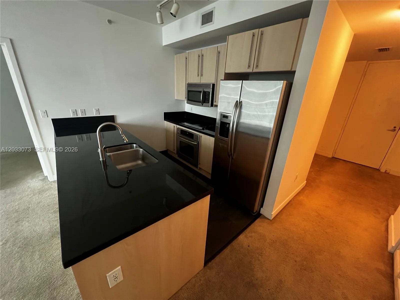 79 SW 12 ST # 2709-S, Miami, FL 33130