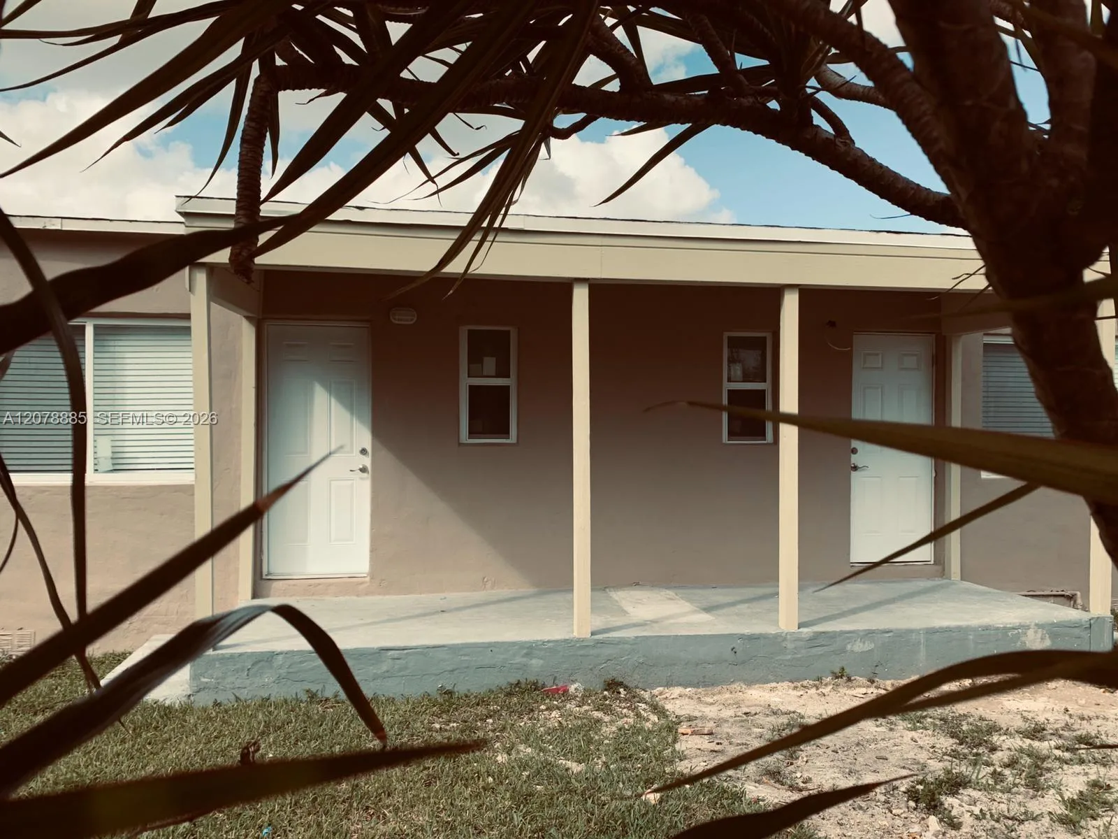 2129 NW 75th St, Miami, FL 33147