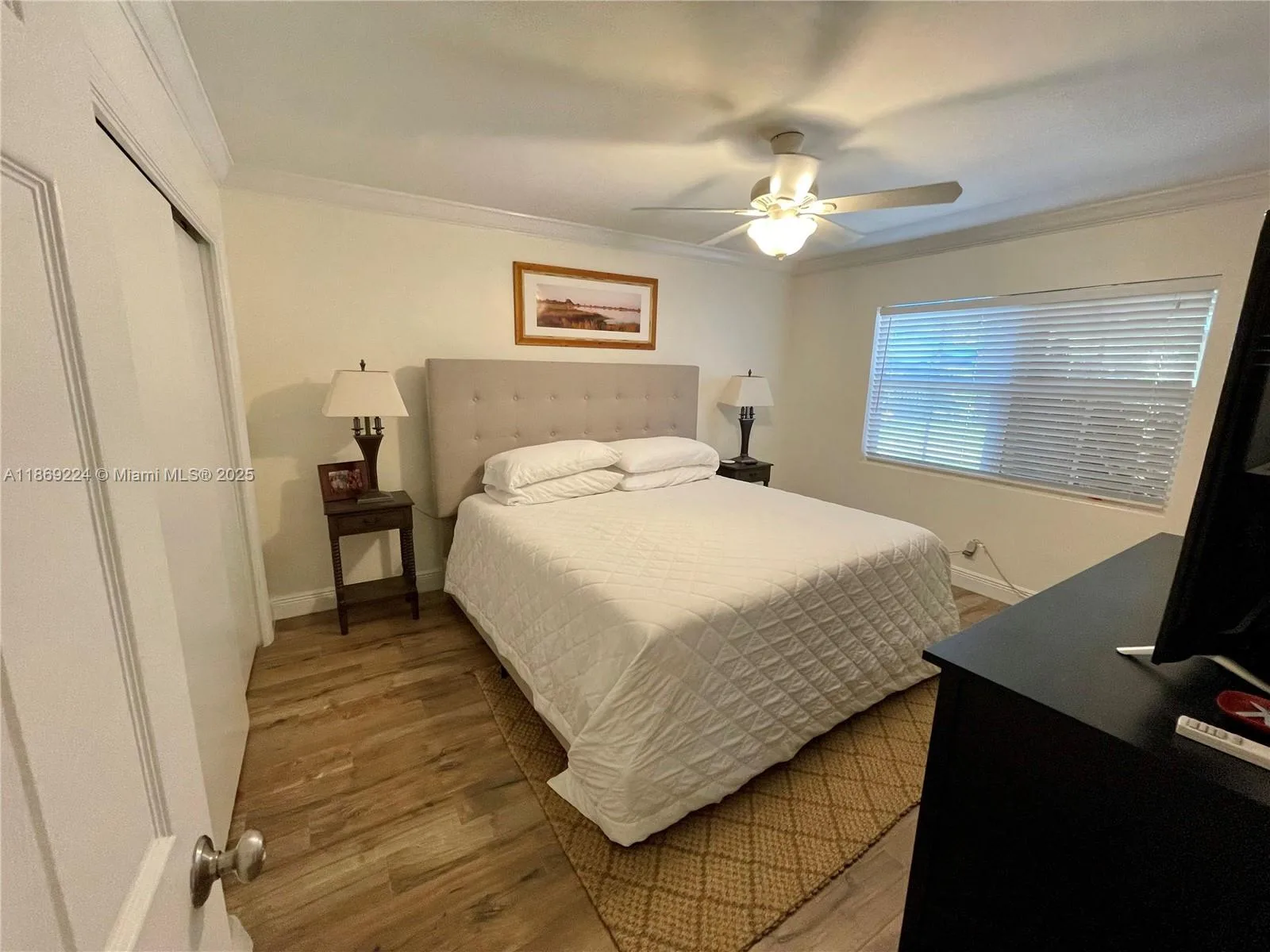 121 Linda Ln, Palm Beach Shores, FL 33404 photo 3
