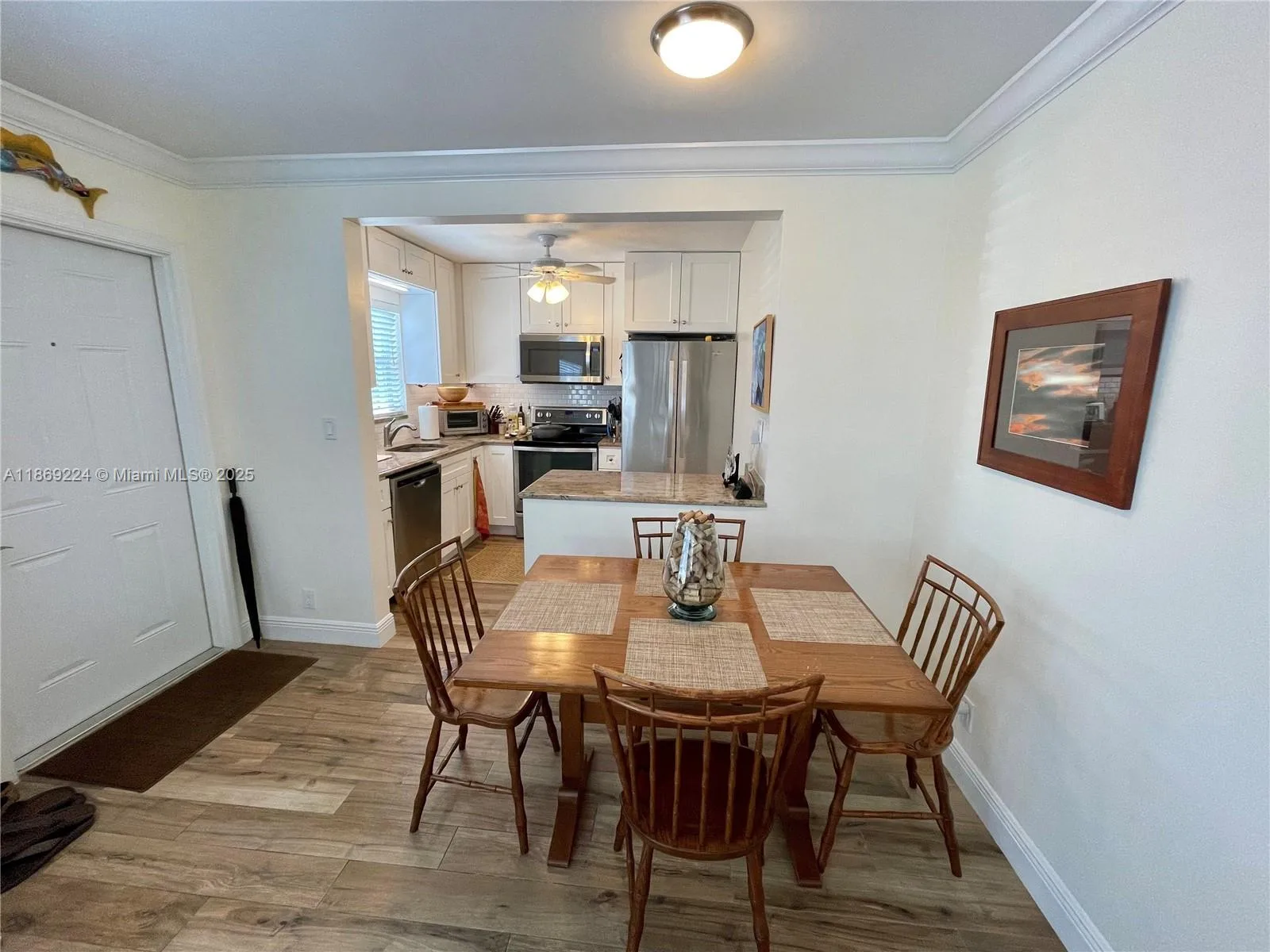 121 Linda Ln, Palm Beach Shores, FL 33404 photo 8