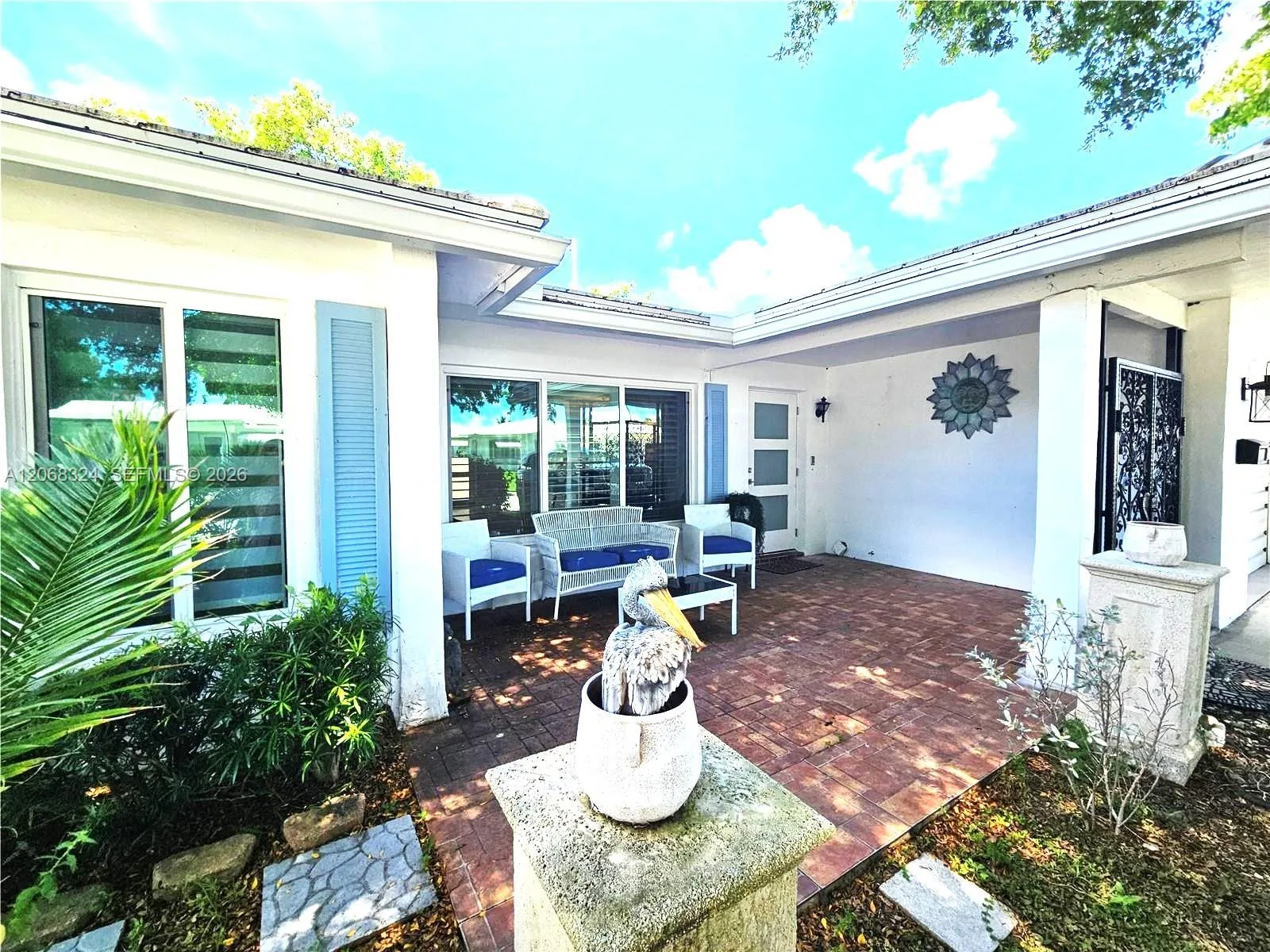 2661 NW 4th Ave, Pompano Beach, FL 33064 photo 2