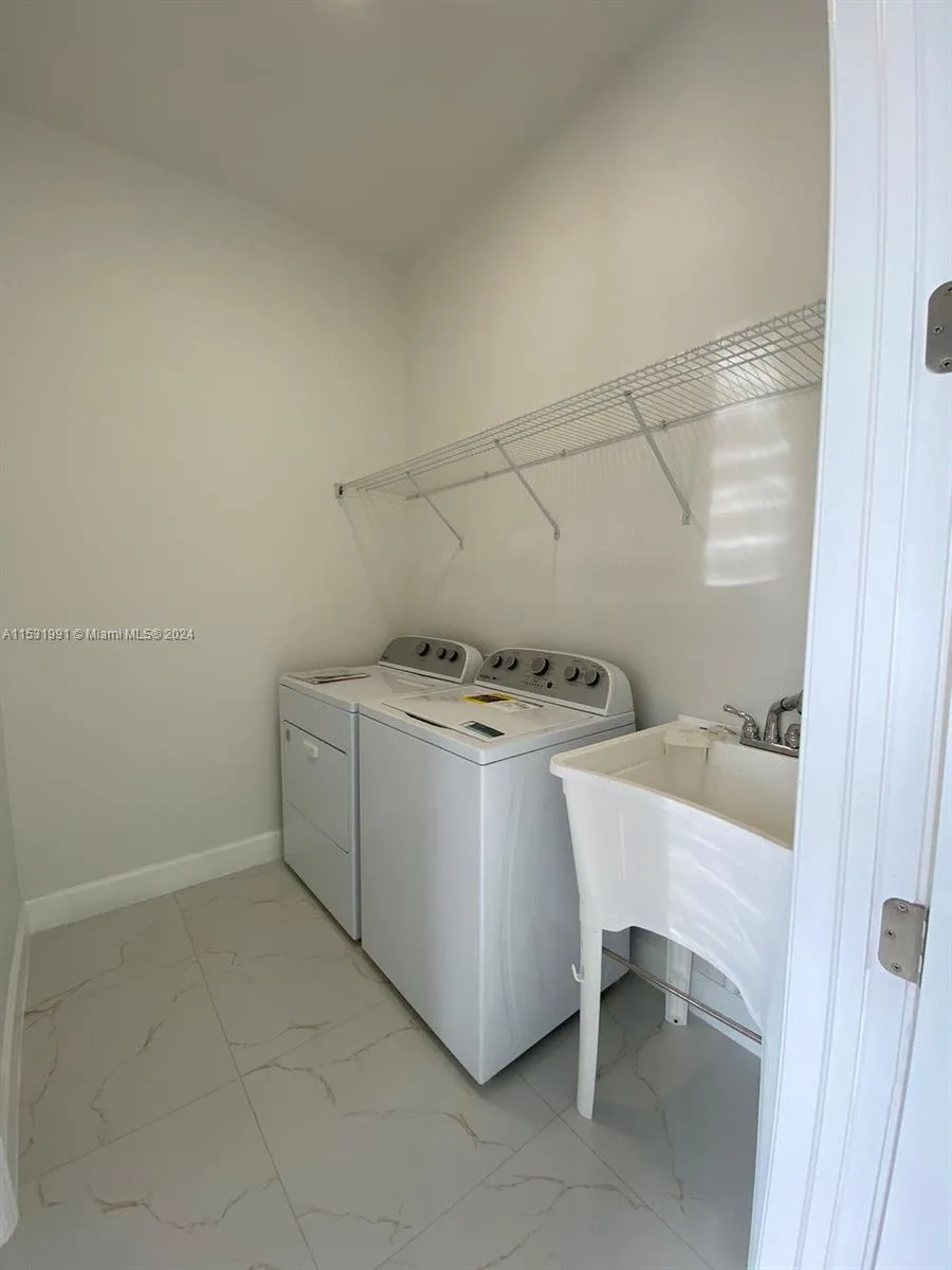 1054 Fayette Ave, Lehigh Acres, FL 33974 photo 5