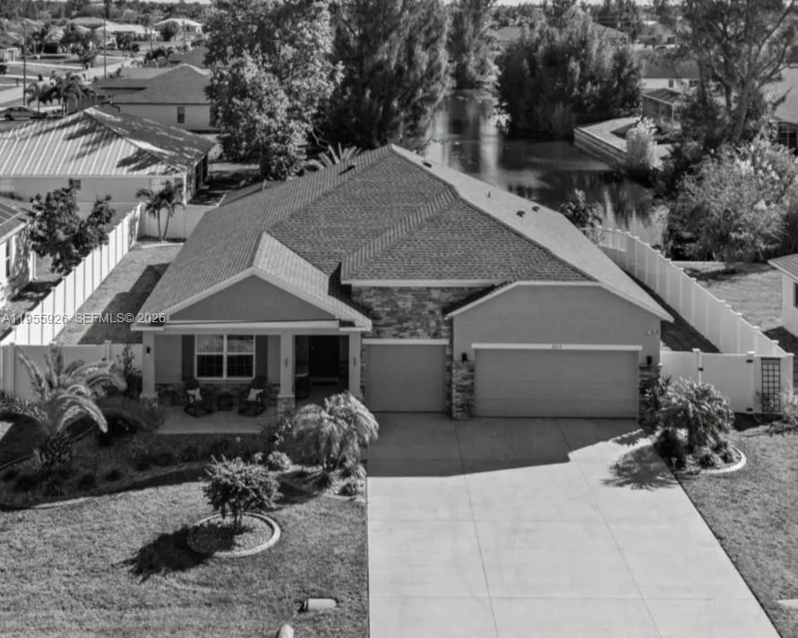 2213 SW 7th Place, Cape Coral, FL 33991