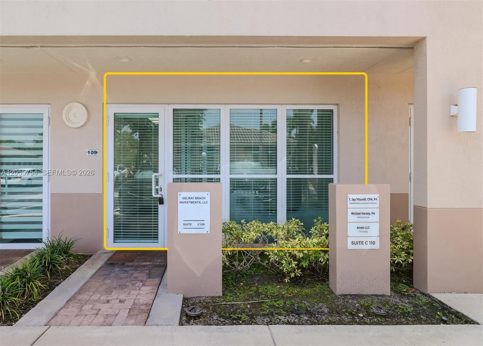 5220 S University Dr # 109C, Davie, FL 33328