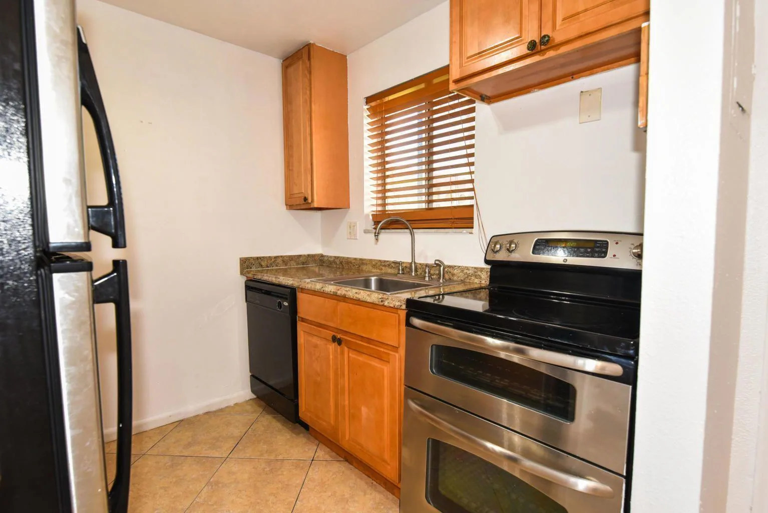 6054 FOREST HILL Boulevard # 103, West Palm Beach, FL 33415 photo 2
