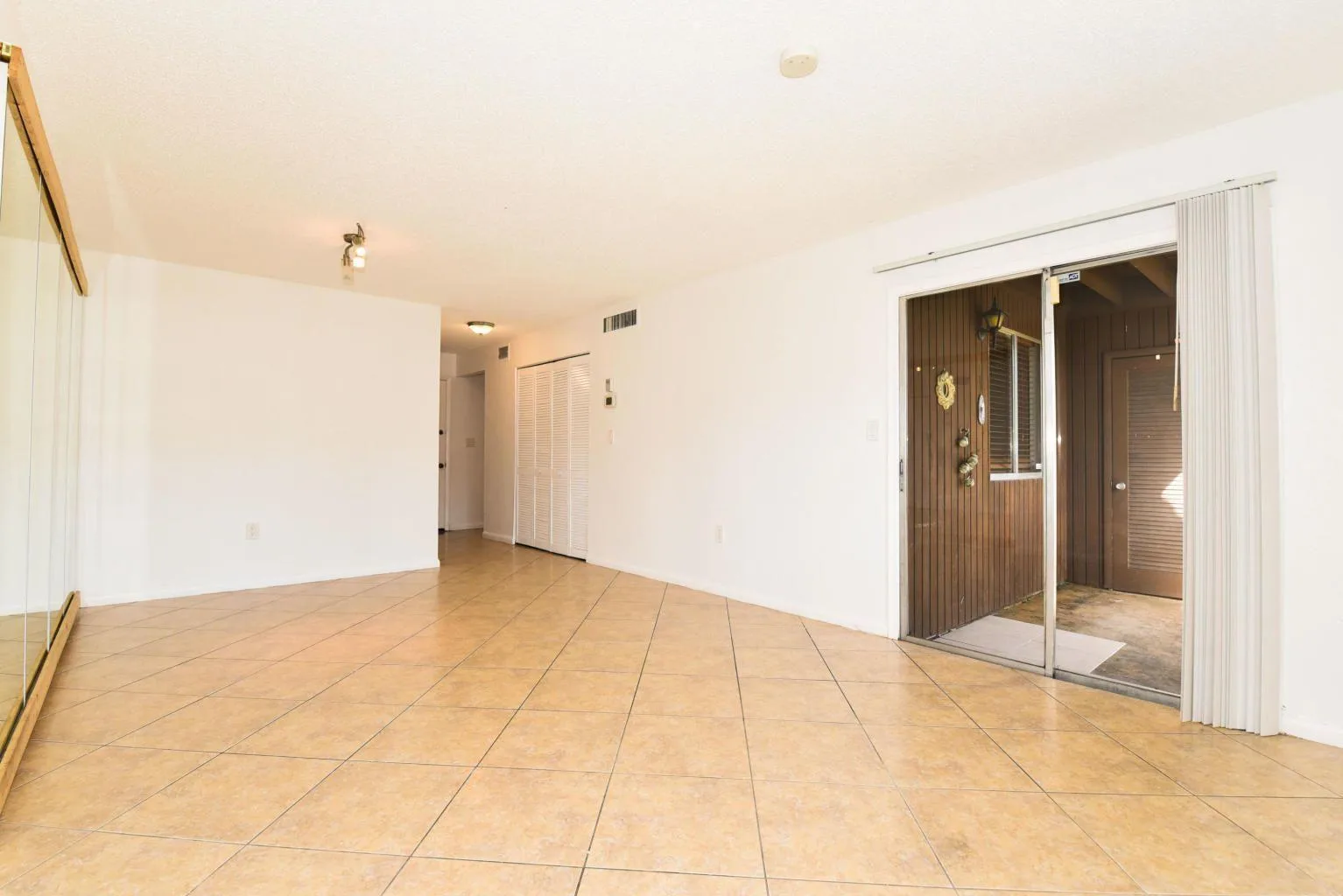 6054 FOREST HILL Boulevard # 103, West Palm Beach, FL 33415 photo 5