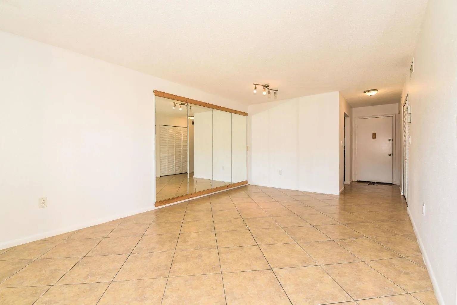 6054 FOREST HILL Boulevard # 103, West Palm Beach, FL 33415 photo 6