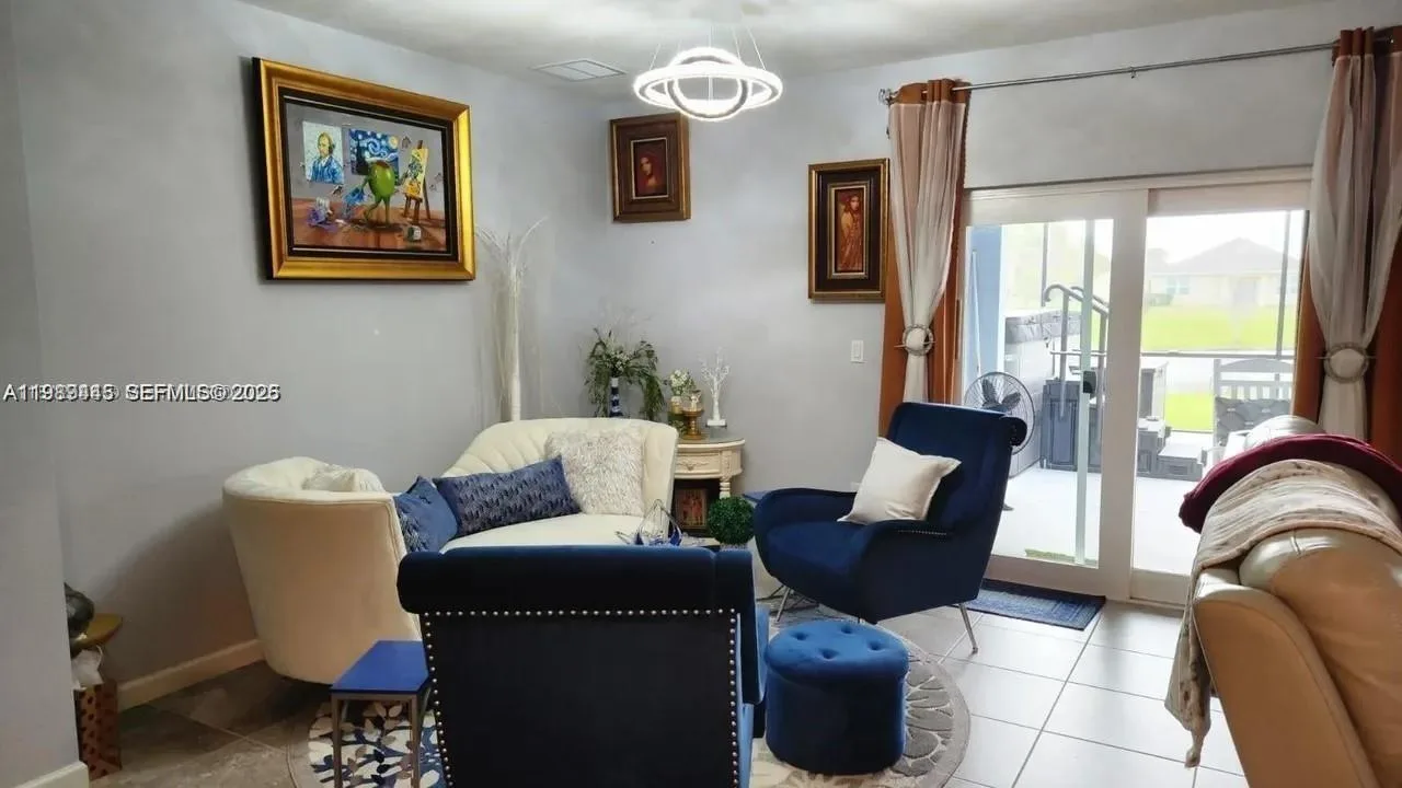 2271 SW Arlington Dr SW # 2271, Vero Beach, FL 32968 photo 3