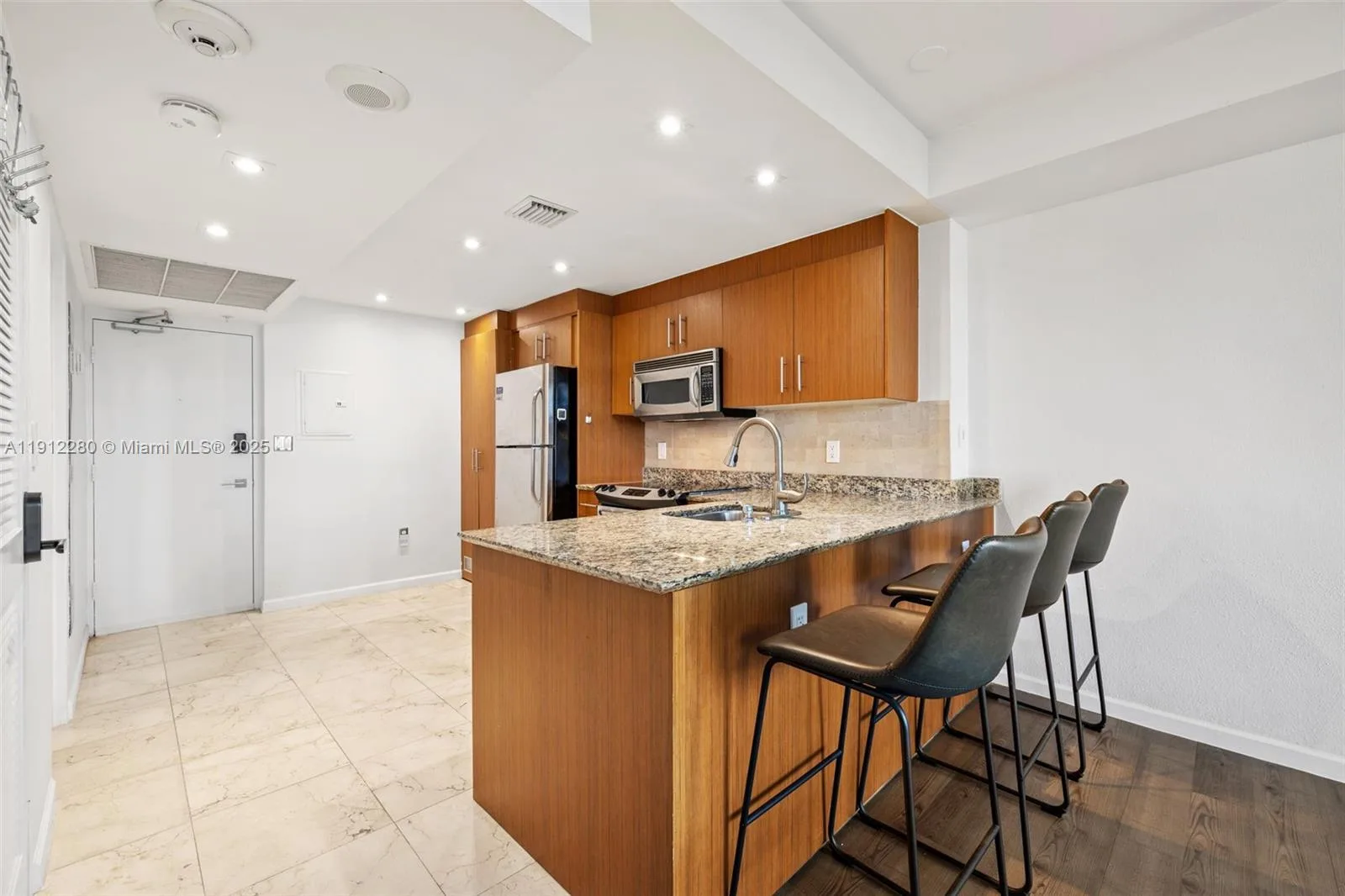 10275 Collins Ave # 402, Bal Harbour, FL 33154 photo 3