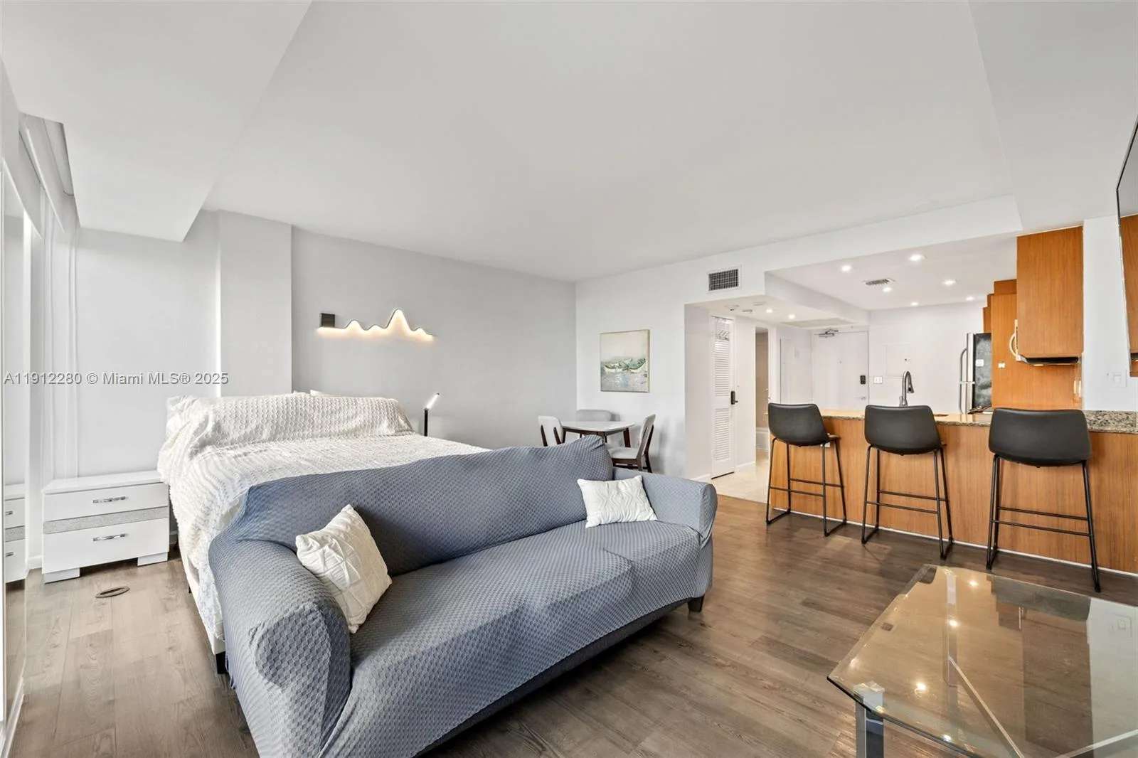 10275 Collins Ave # 402, Bal Harbour, FL 33154 photo 4