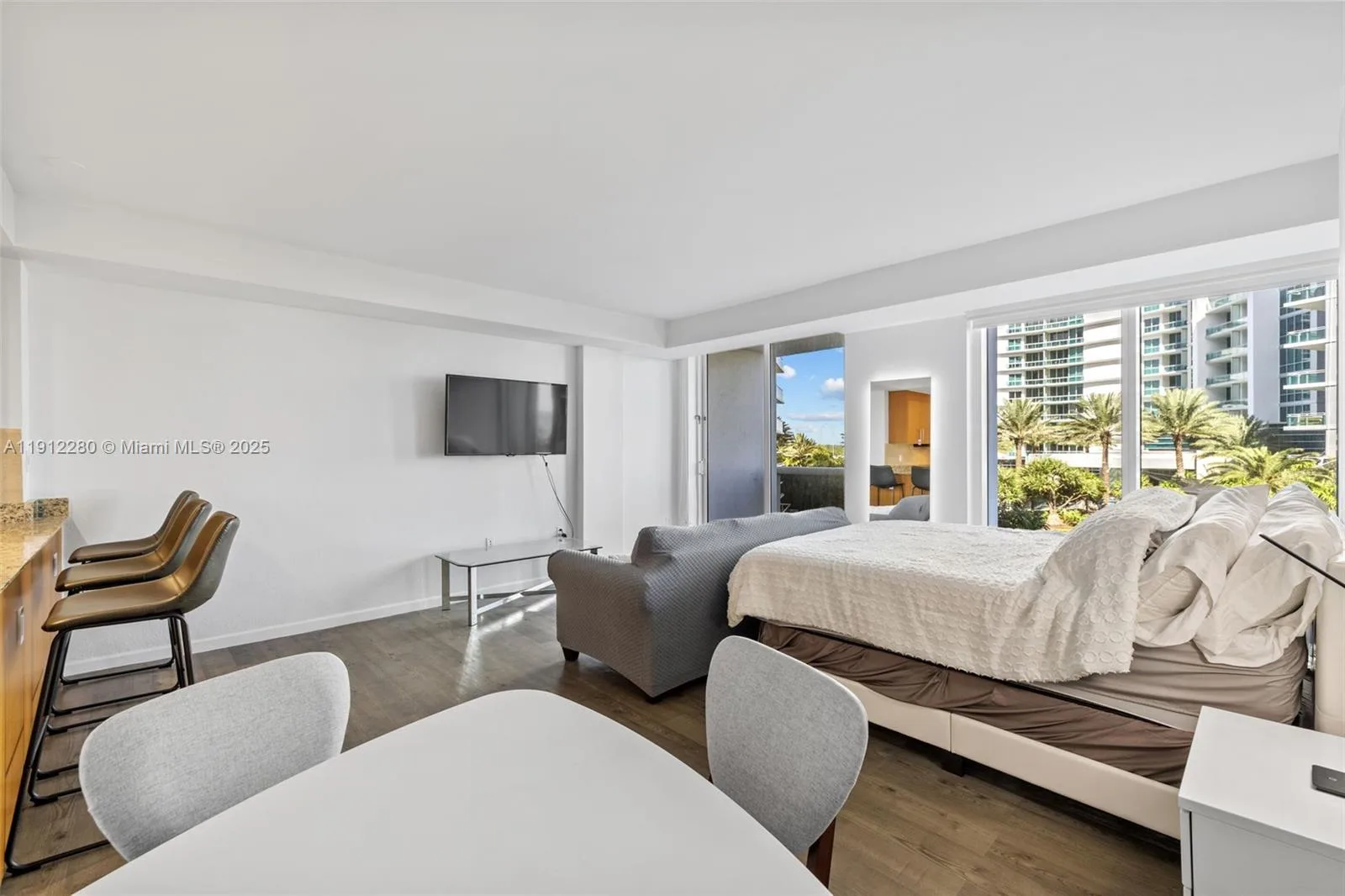 10275 Collins Ave # 402, Bal Harbour, FL 33154 photo 5