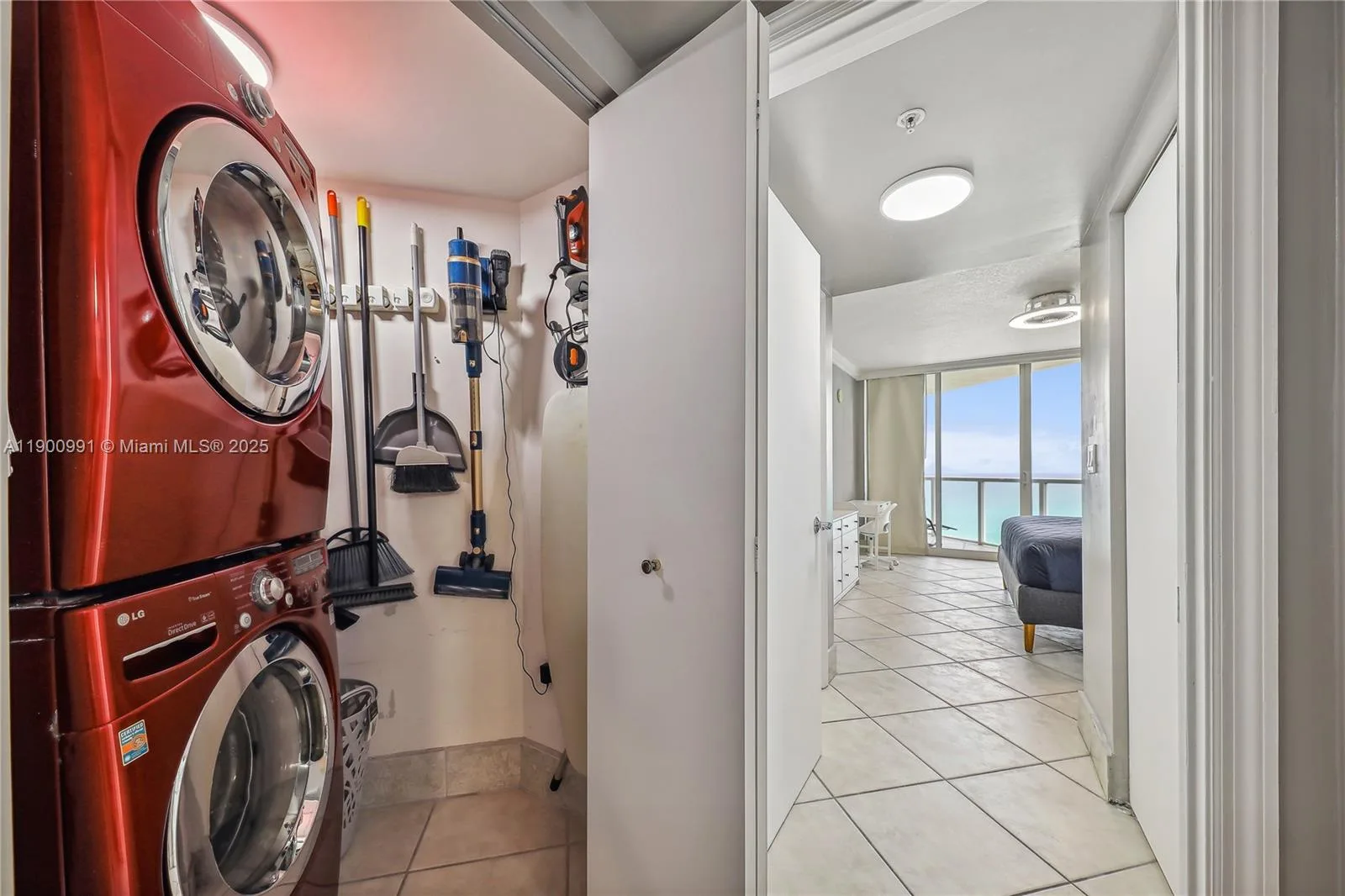 16699 Collins Ave # 2009, Sunny Isles Beach, FL 33160 photo 11