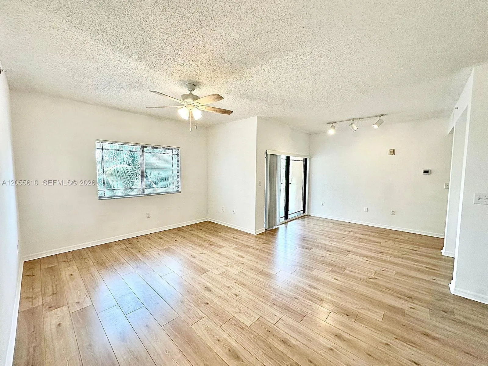 2807 Veronia Dr # 301, Palm Beach Gardens, FL 33410